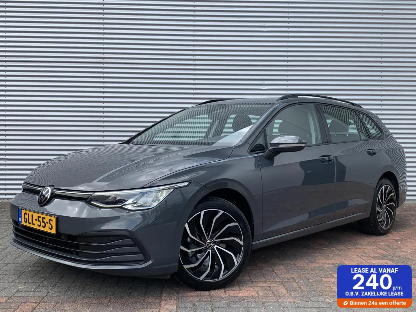 Volkswagen Golf Variant 1.5 eTSI R-Line DSG Led Camera 2022 Carplay Dealer Grijs - 1