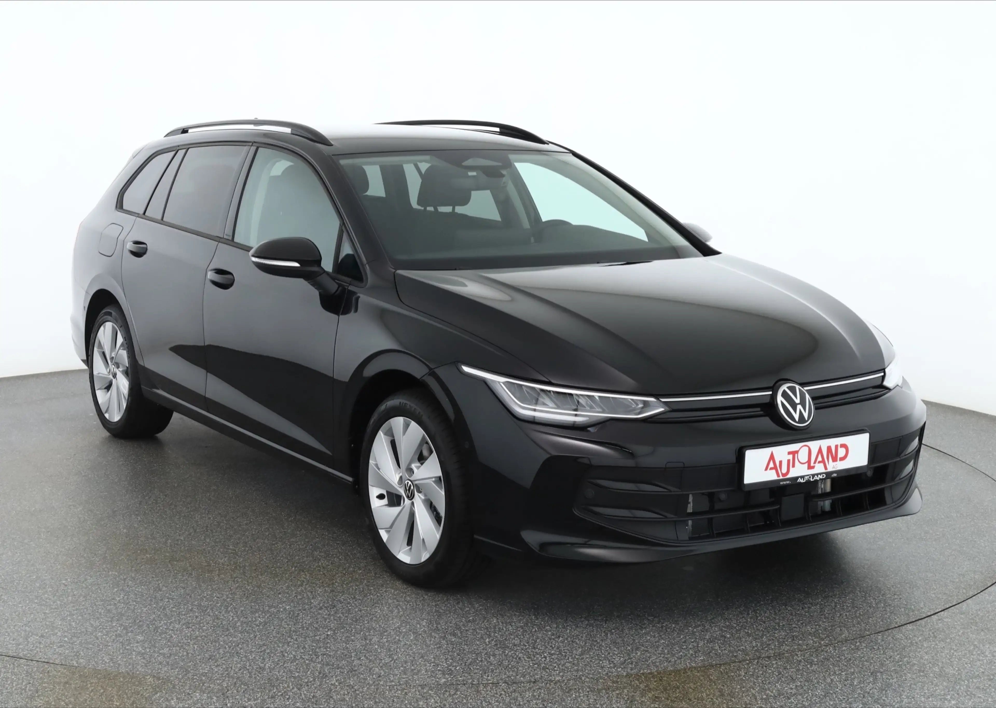 Volkswagen Golf VIII Variant 1.5 TSI DSG LED ACC AHK — photo 7