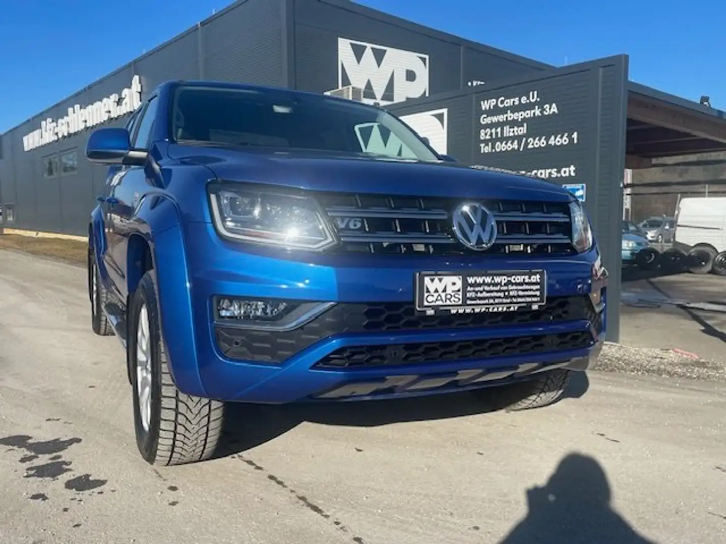 Volkswagen Amarok Aventura DoubleCab 4Motion Azul - 1