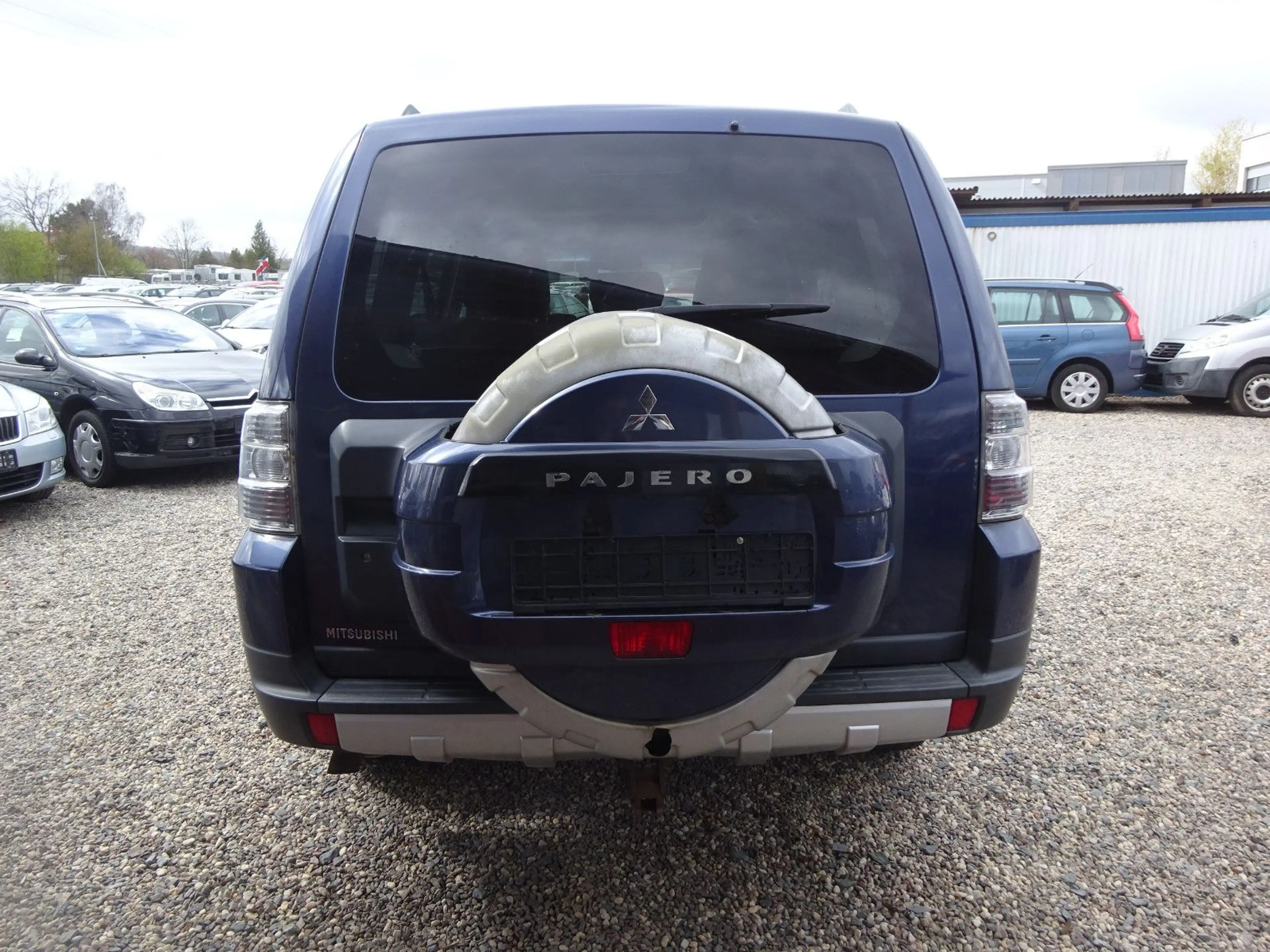 Mitsubishi Pajero 3.2 DI-D Instyle Automatik — photo 5