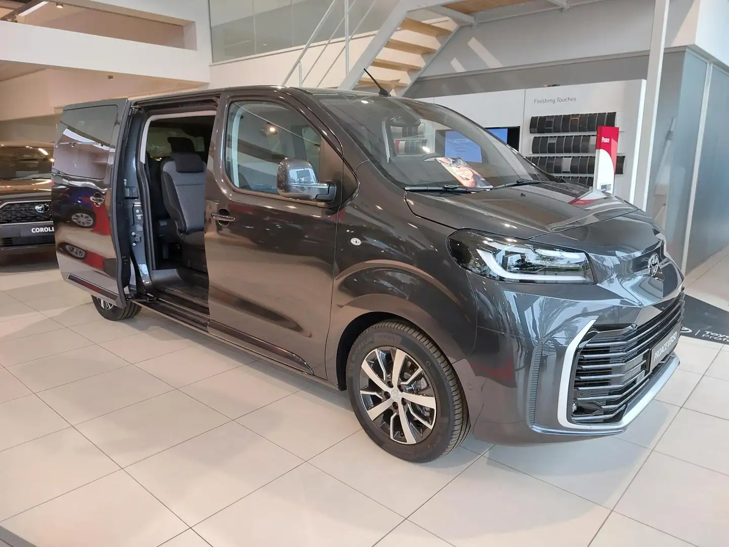 Toyota Proace Family 8pl Gris - 1