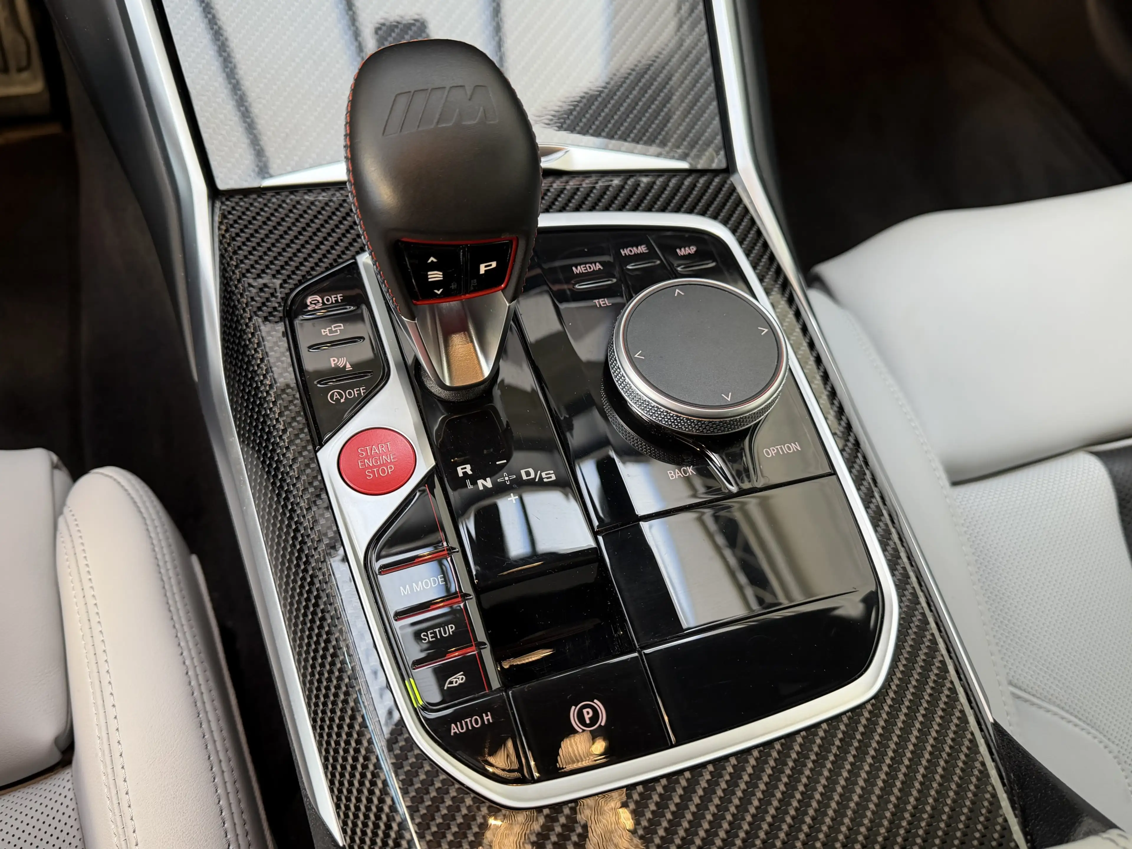 BMW M4 xDrive Competition Sitzlüftung ACC 360° Carbon — photo 11