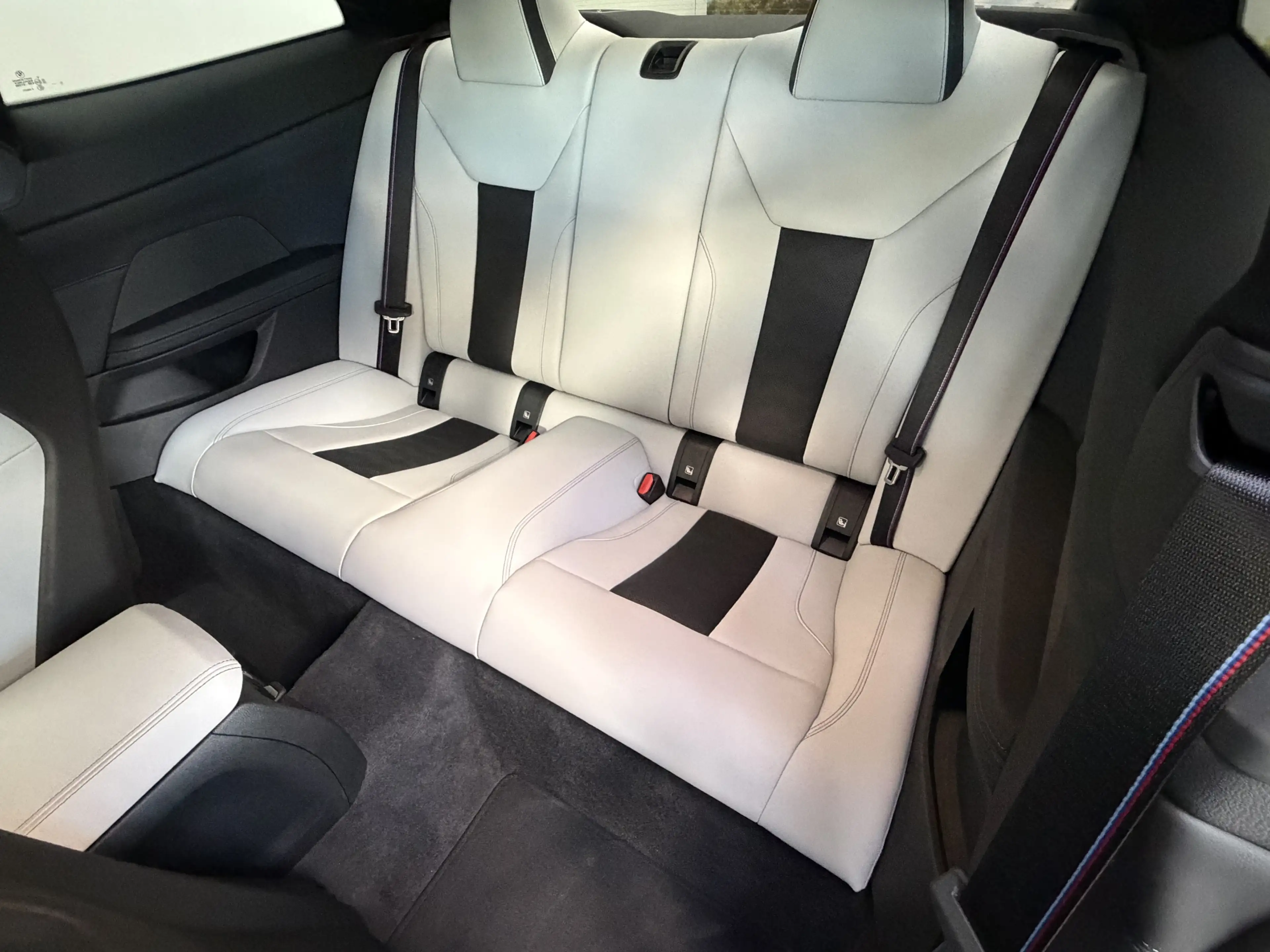 BMW M4 xDrive Competition Sitzlüftung ACC 360° Carbon — photo 12