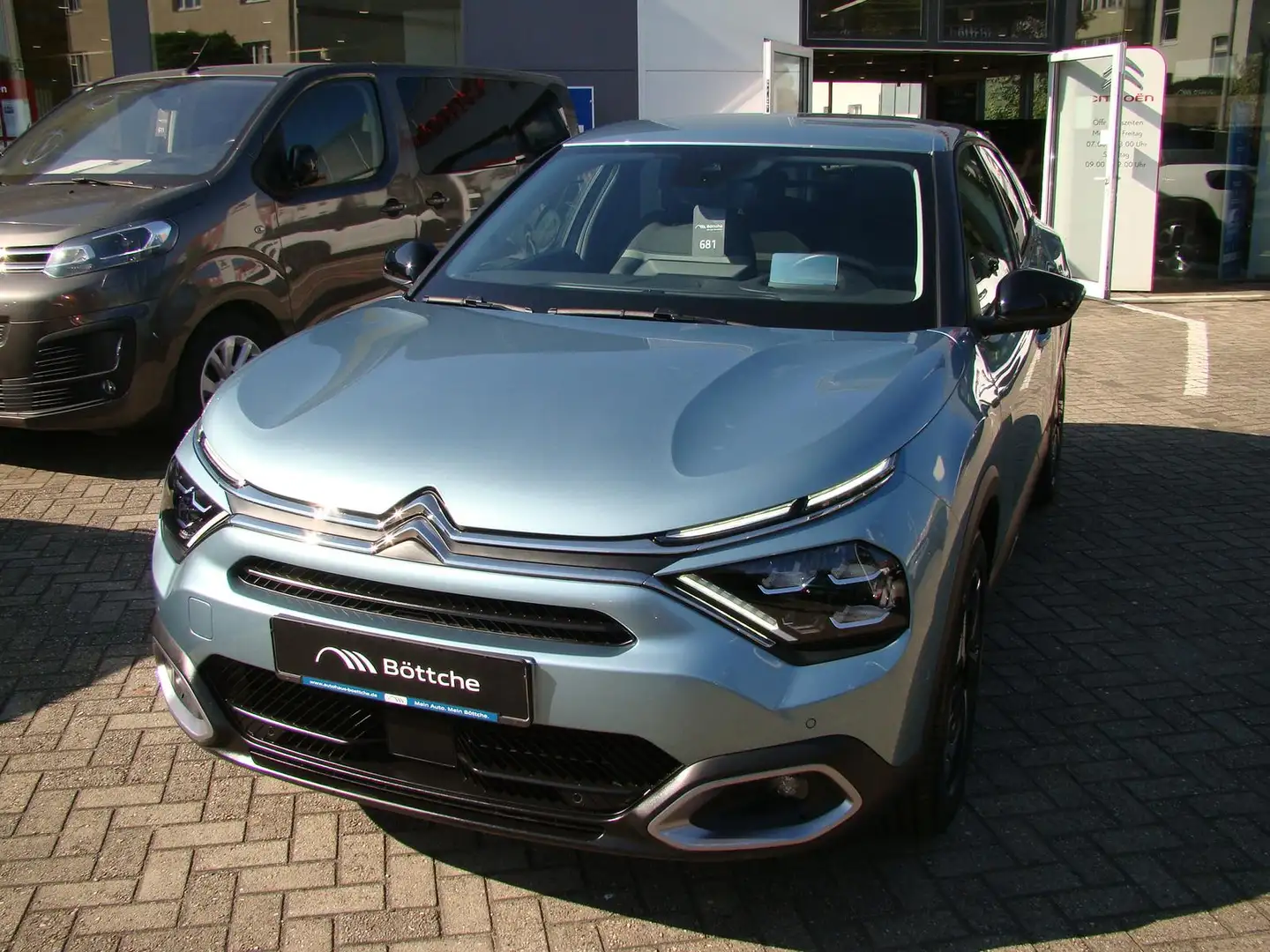 Citroen C4 Shine 1.2 12V e-THP / PureTech Metallic Blau - 2