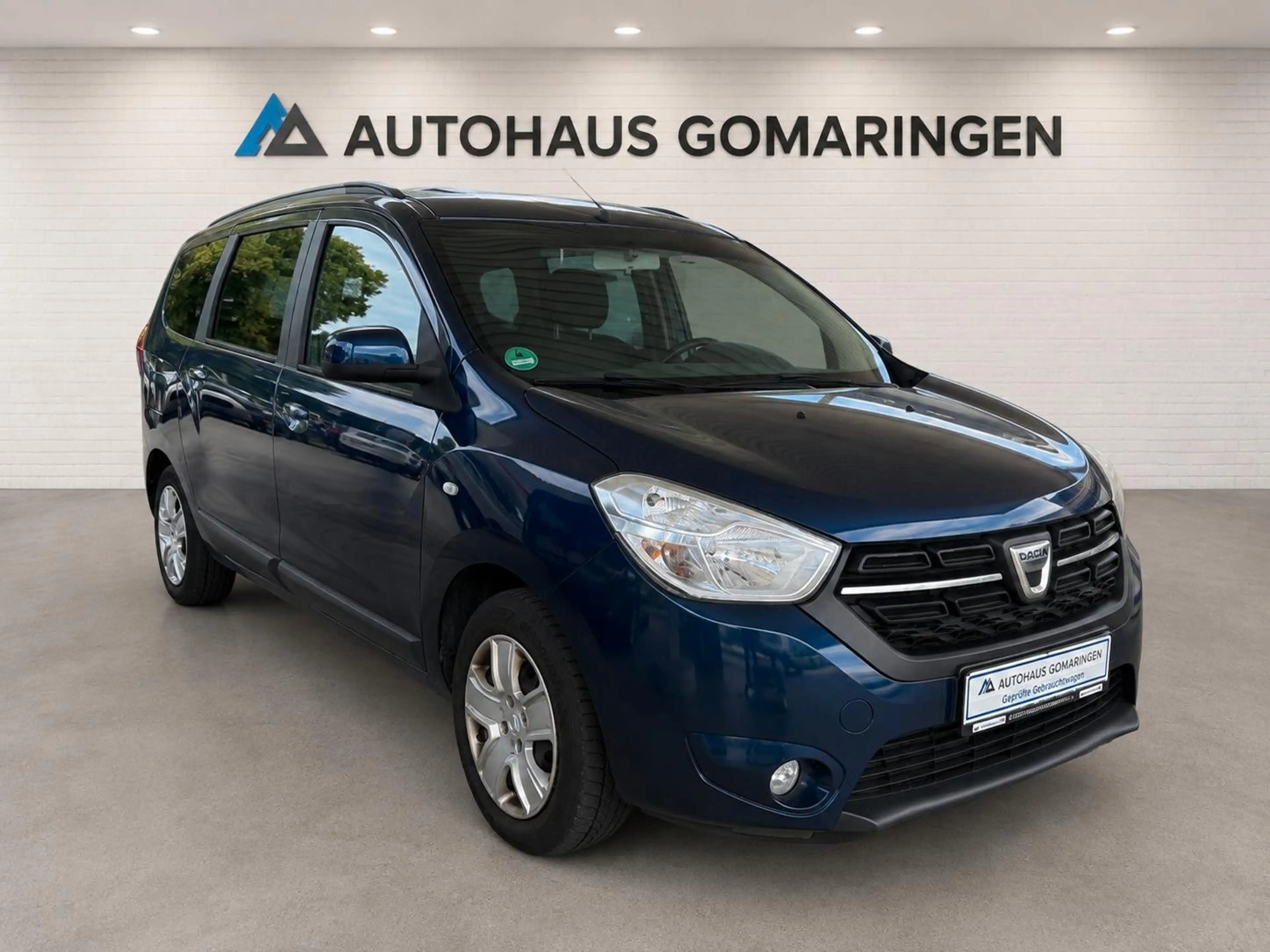 Dacia Lodgy * 7-Sitze*NAVI*Steuerkette Neu*AHK*1.Hand* — photo 2