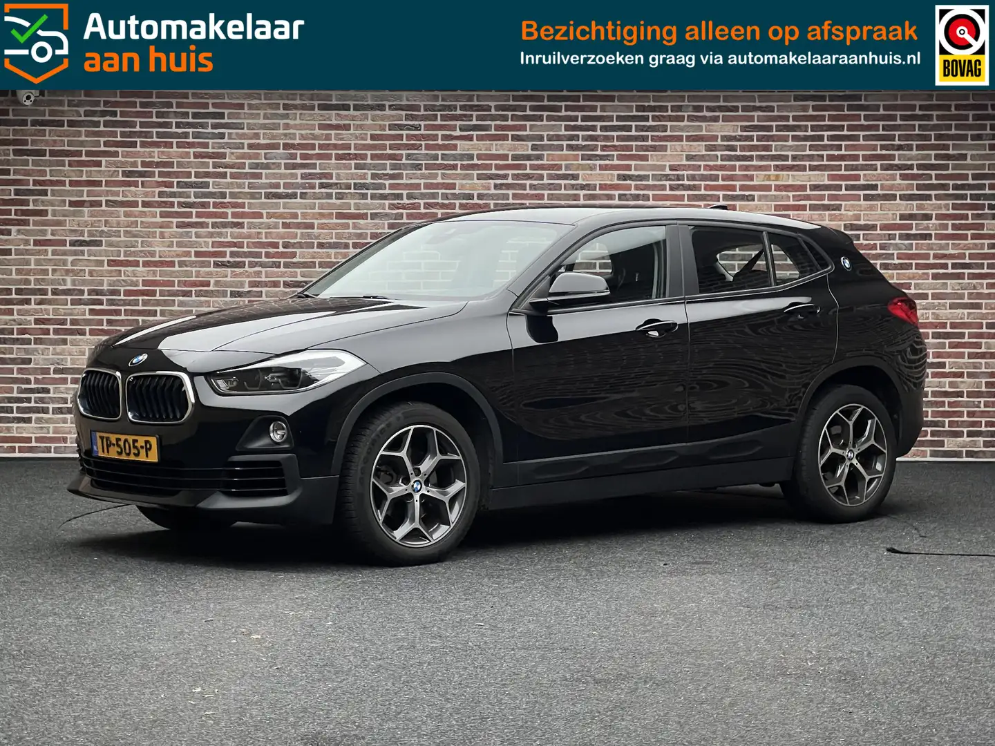 BMW X2 sDrive18i Executive Automaat Xenon Navi Airco Noir - 1