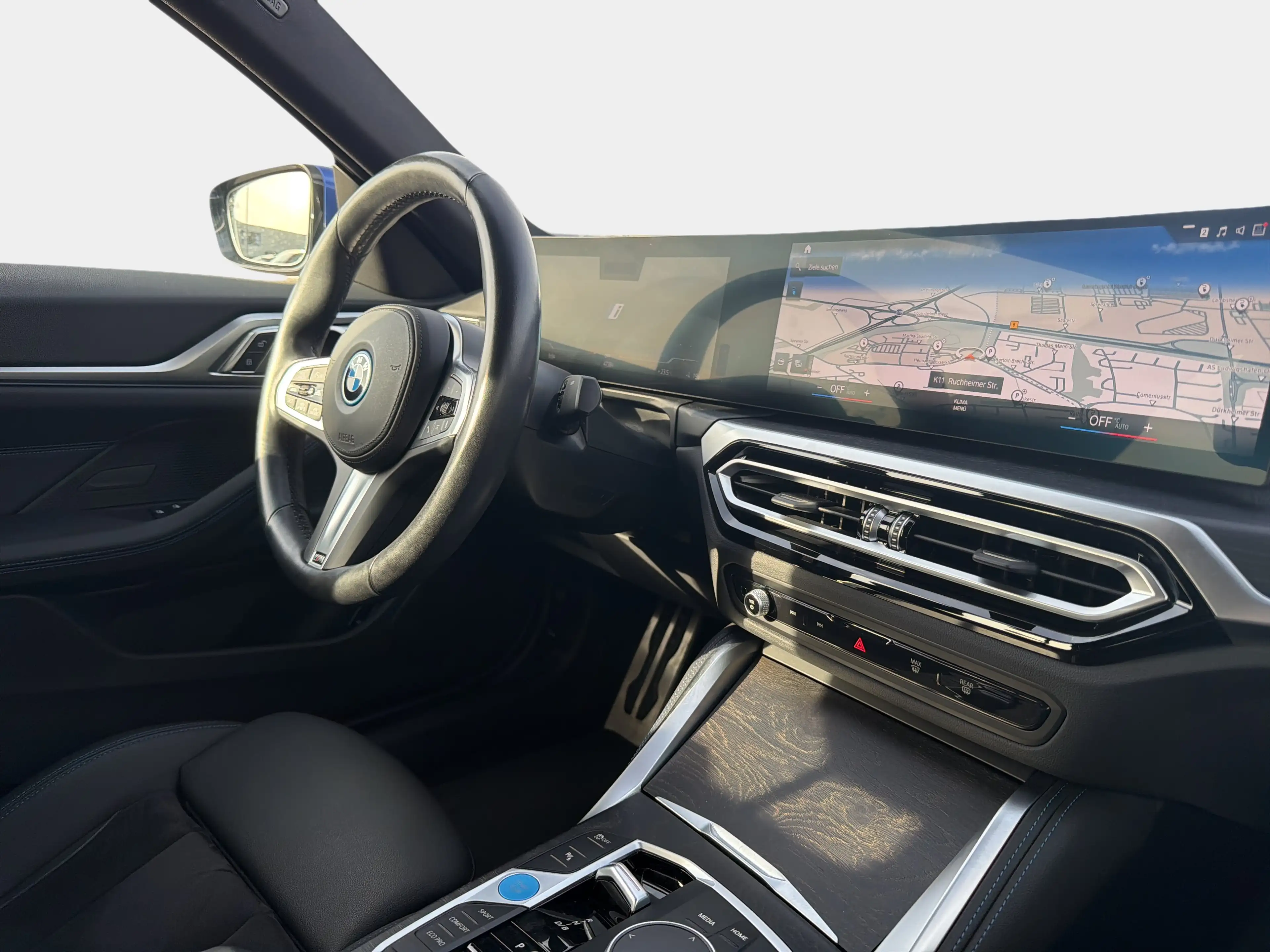 BMW i4 eDrive35 Gran Coupé — photo 14