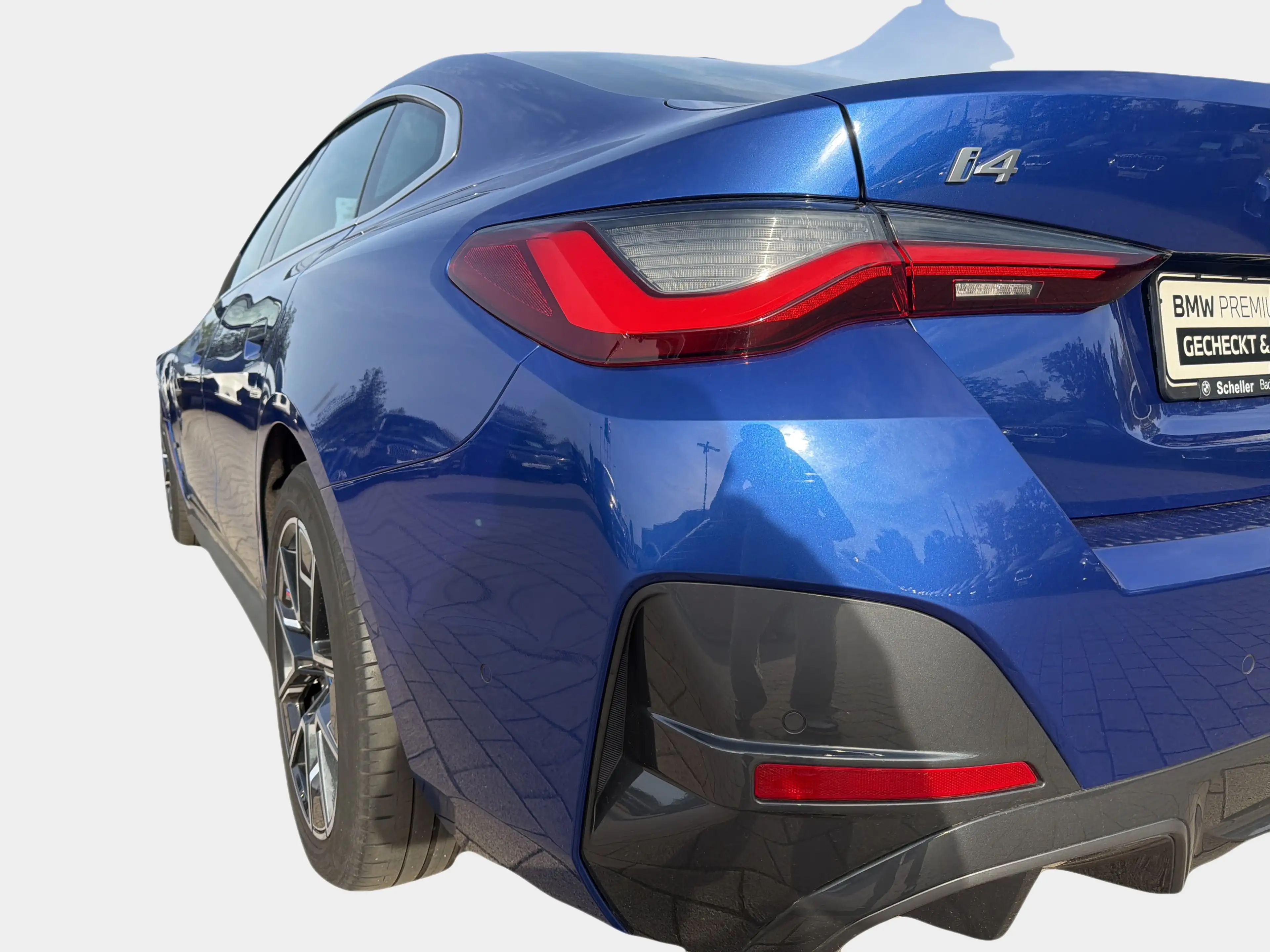 BMW i4 eDrive35 Gran Coupé — photo 12