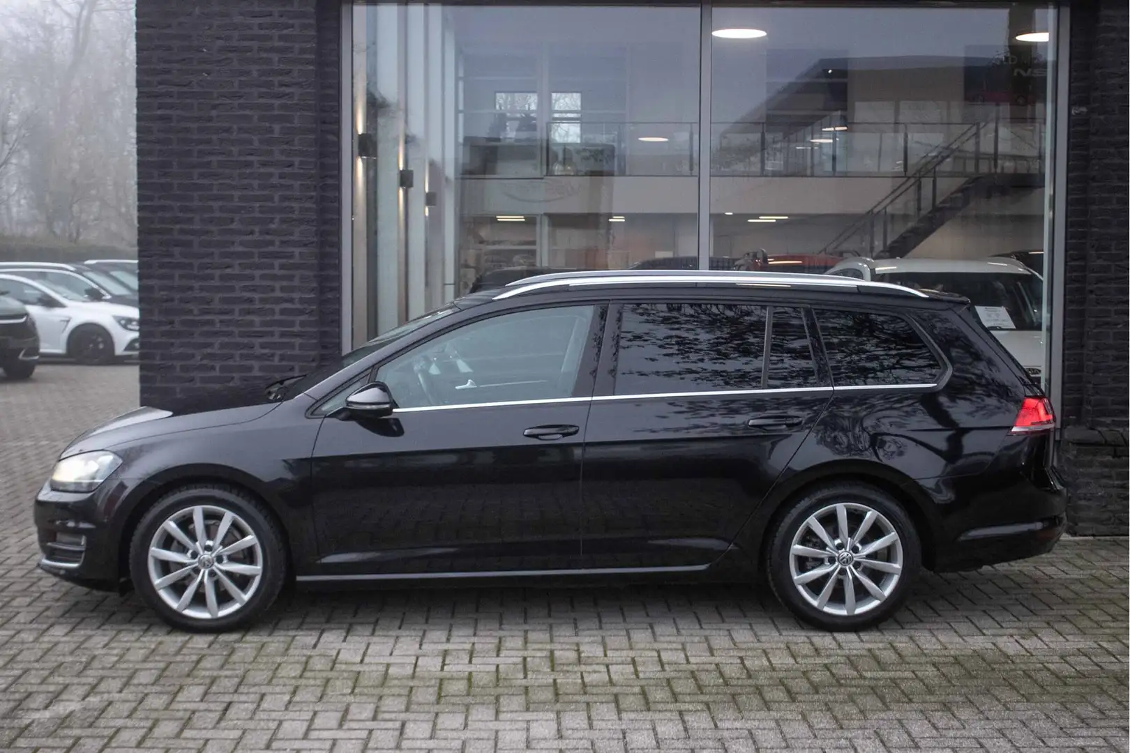Volkswagen Golf Variant 1.4 TSI Highline - All-in rijklrprs | Navi | Massa Schwarz - 2