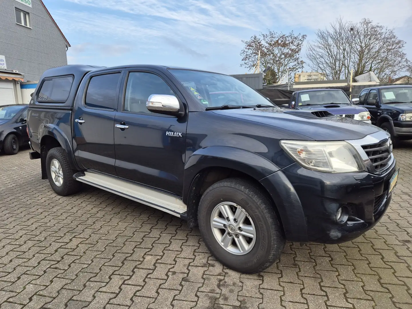 Toyota Hilux Double Cab Life 4x4 **Hard-Top/1.Hand** siva - 1