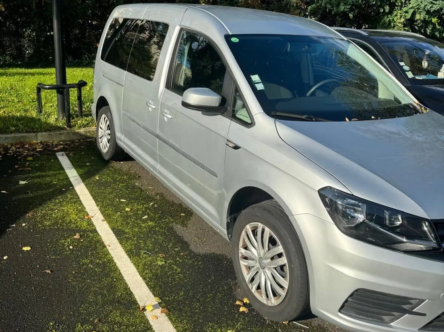 Volkswagen Caddy Maxi Trendline BMT Rollstuhl Gris - 2