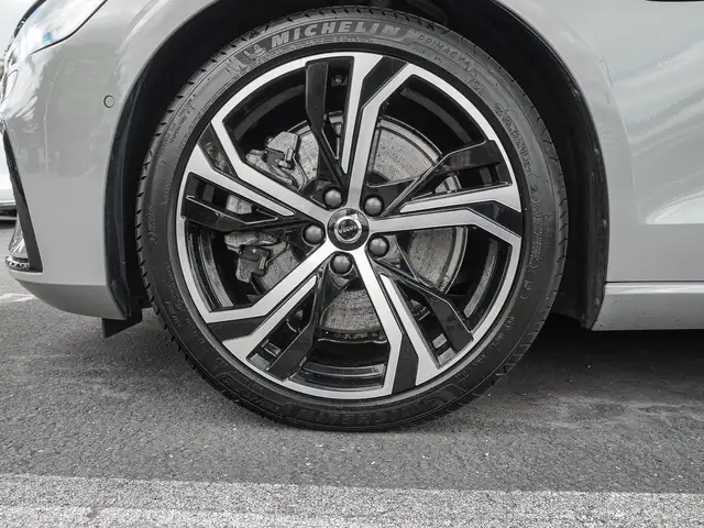 Volvo V60 view 7