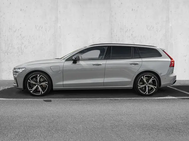 Volvo V60 view 5