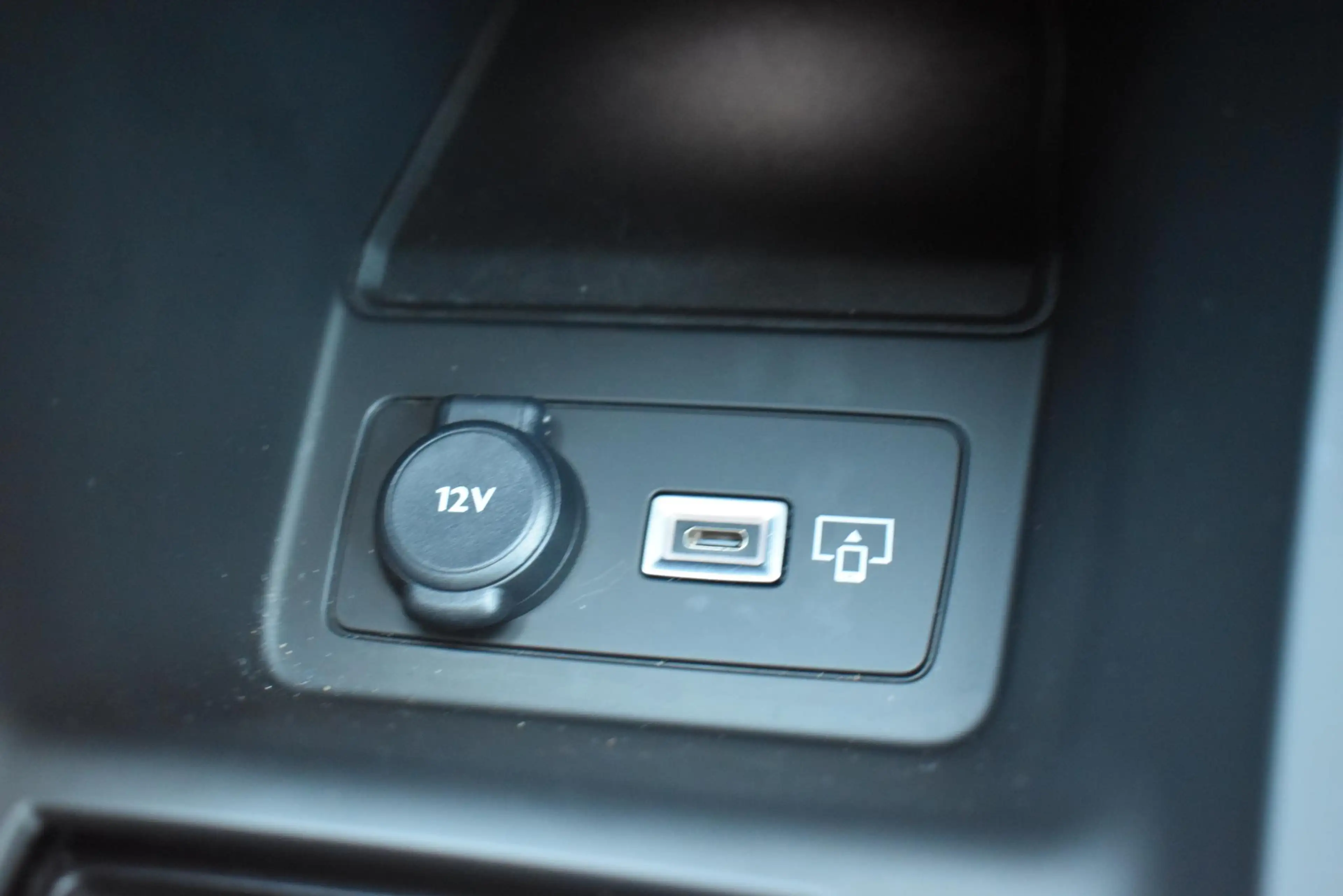 Peugeot 408 1.2 130pk ECC LMV LECD NAVI — photo 39
