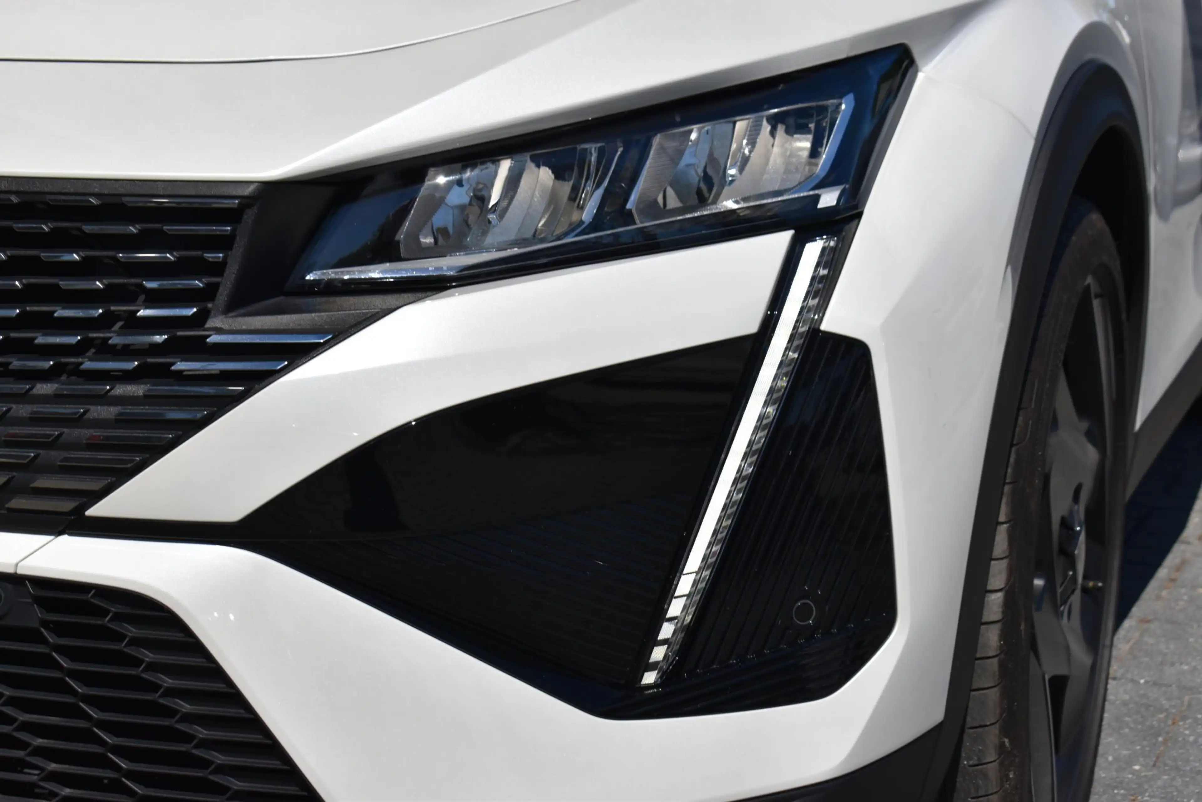 Peugeot 408 1.2 130pk ECC LMV LECD NAVI — photo 7
