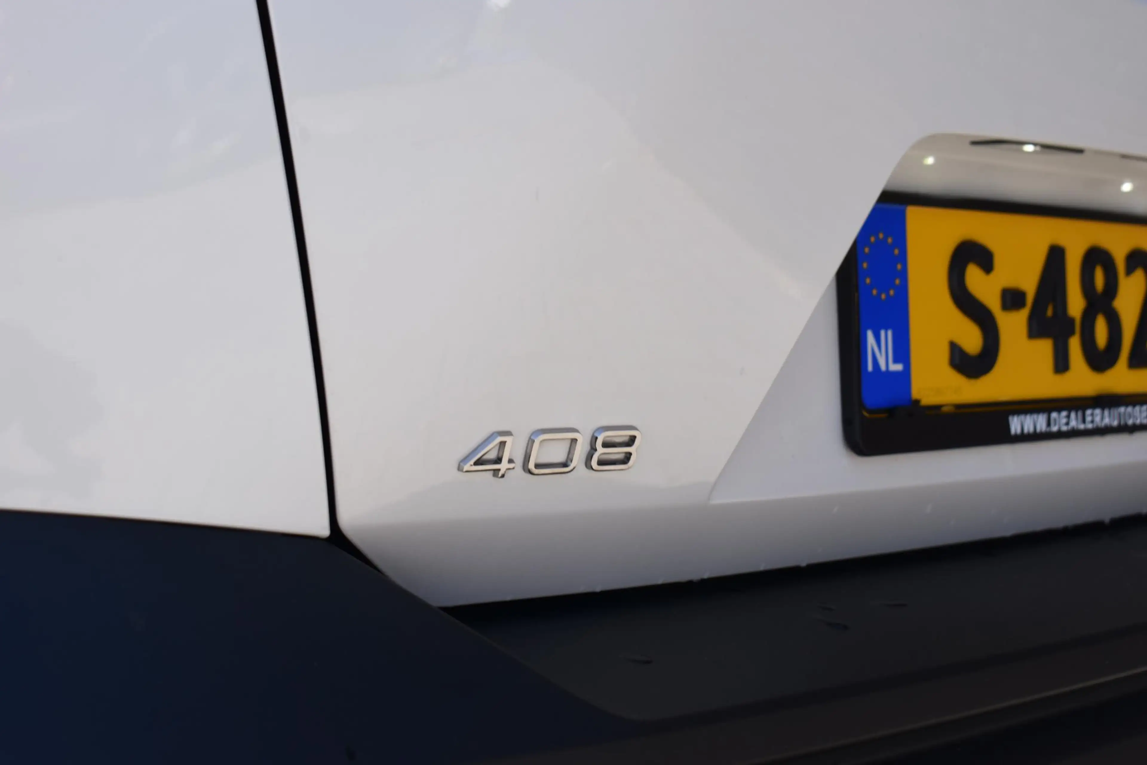 Peugeot 408 1.2 130pk ECC LMV LECD NAVI — photo 14
