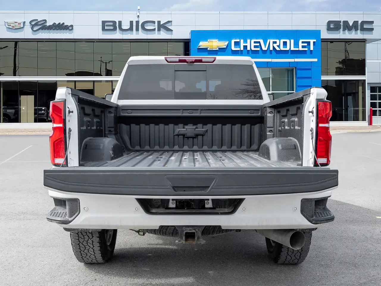 Chevrolet Silverado 2500 снимка Chevrolet Silverado 2500
