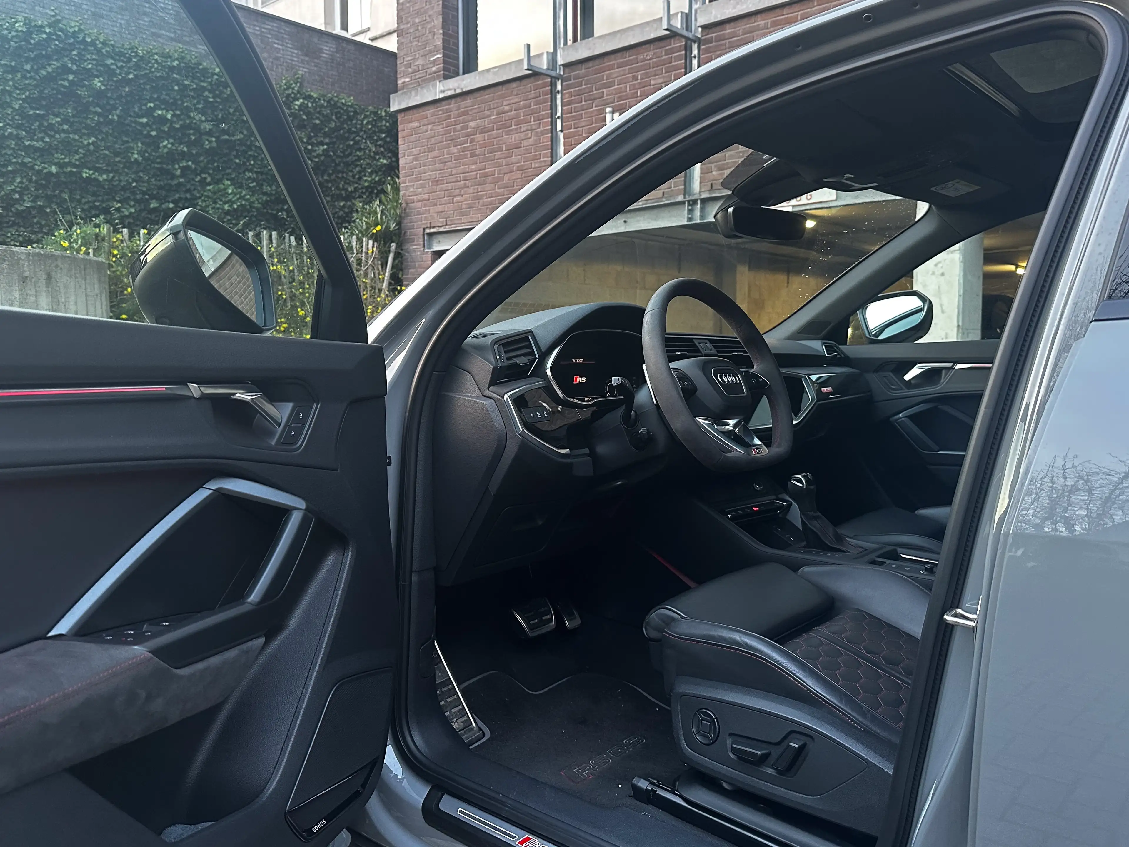 Audi RS Q3 Sportback 2.5 TFSI Quattro / PANO / GARANTIE AUDI — photo 9