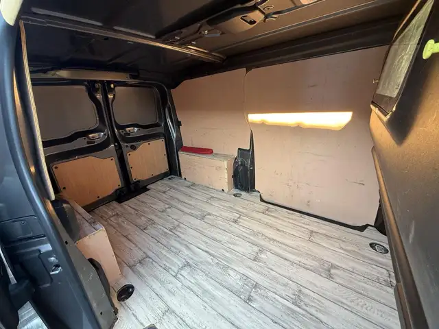 Peugeot Expert view 15