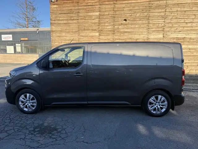 Peugeot Expert view 2