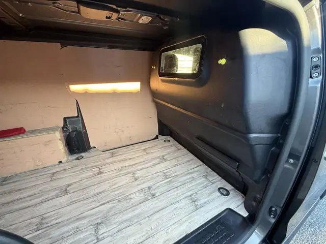 Peugeot Expert view 14