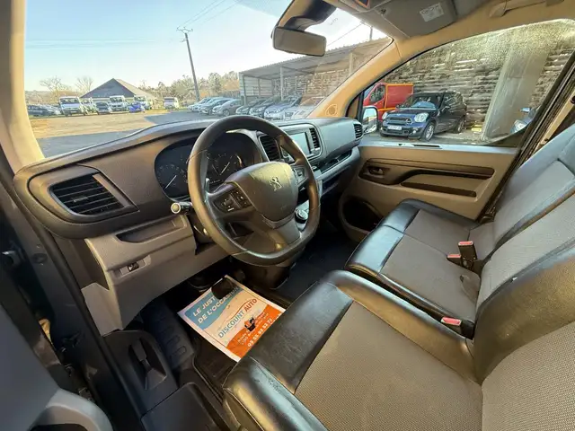Peugeot Expert view 21
