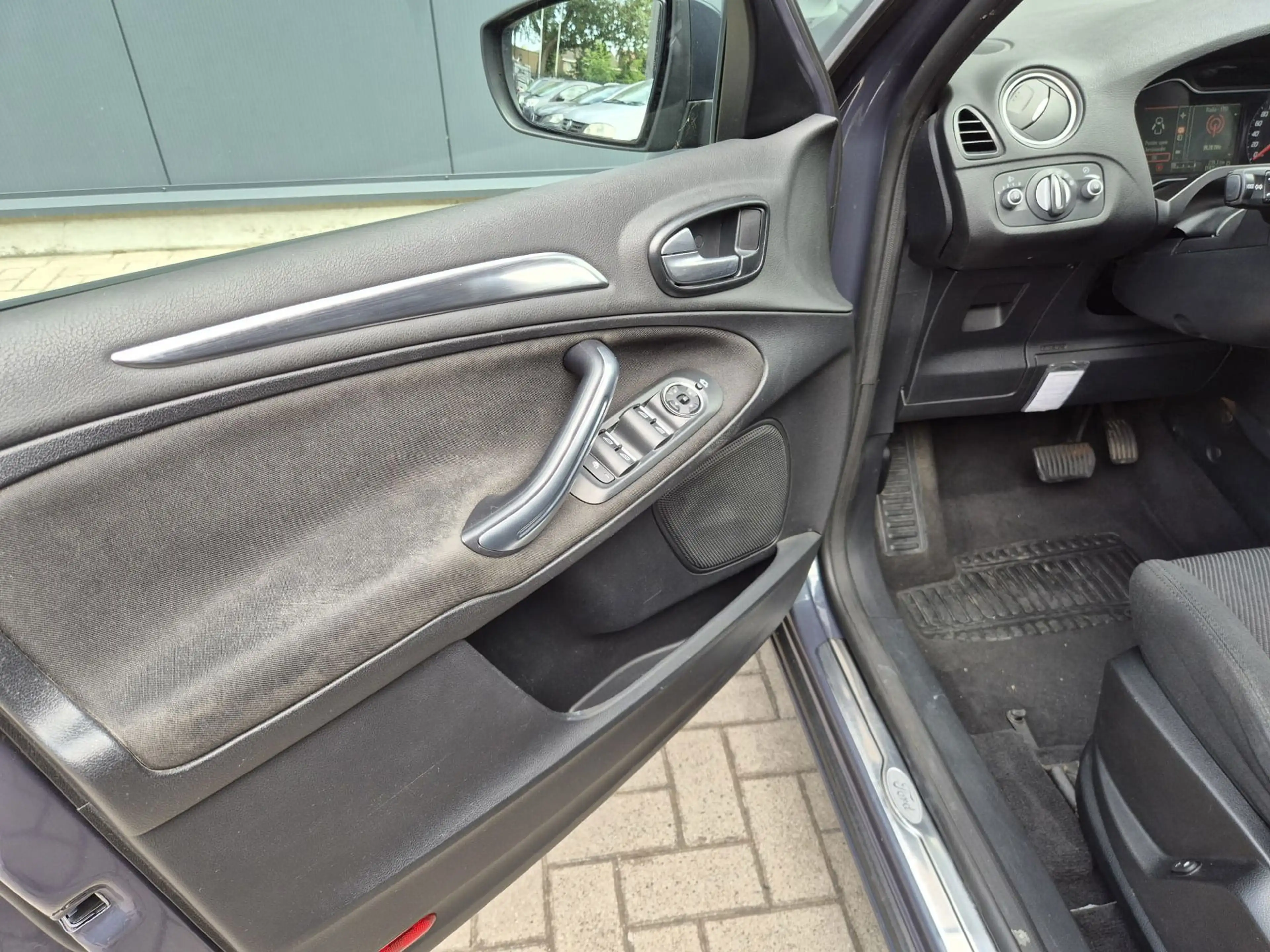 Ford S-Max 2.0 SCTi Titanium 7p. *Automaat* — photo 12