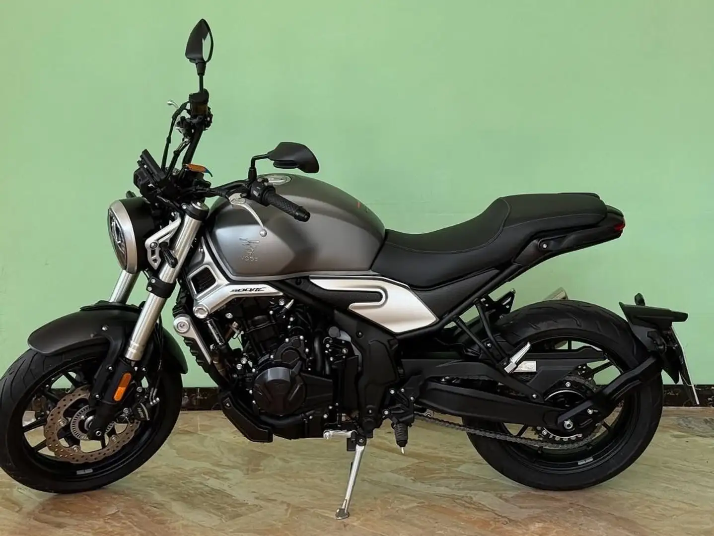 Voge 500AC Trofeo Gris - 2