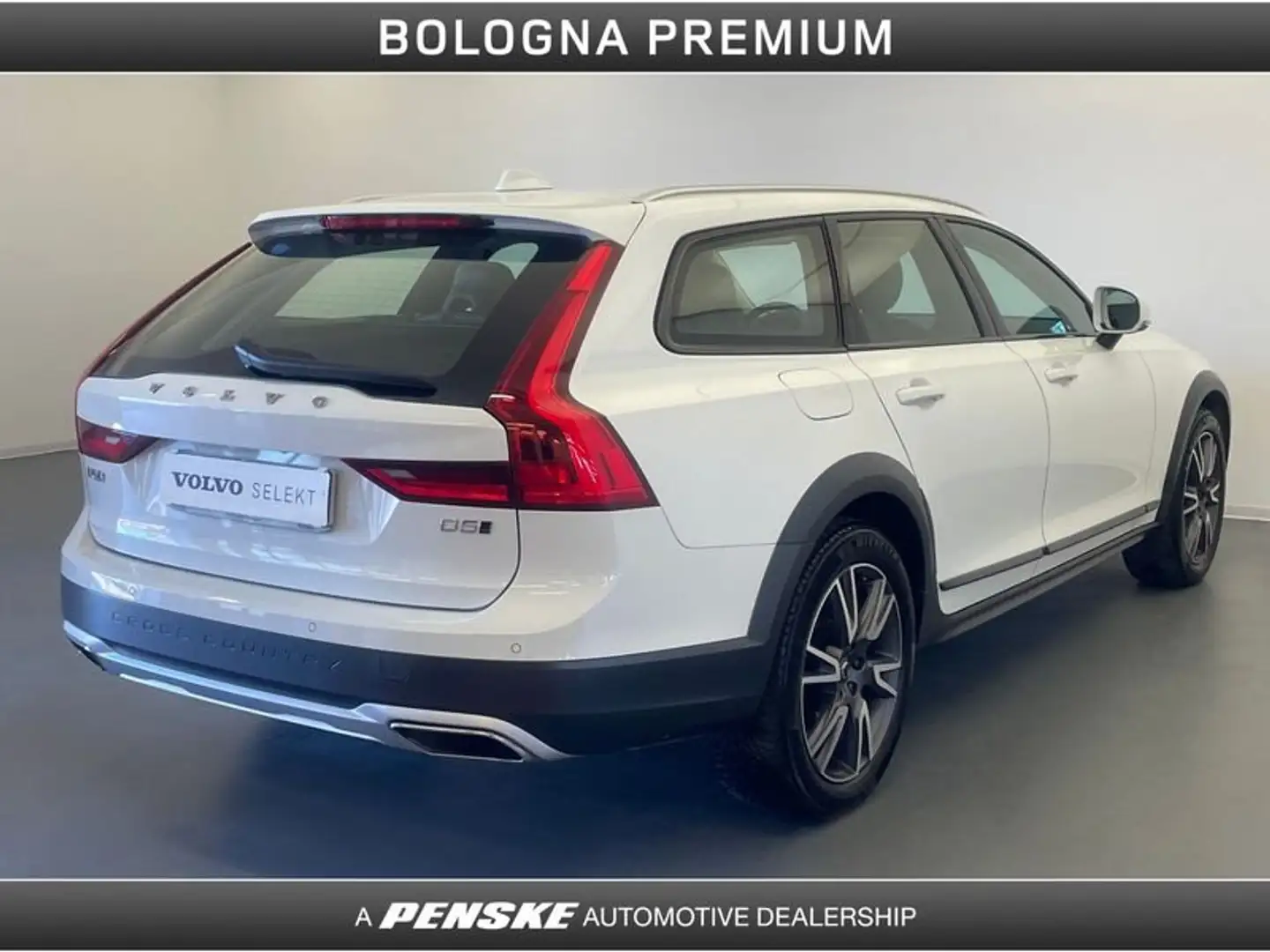 Volvo V90 Cross Country D5 AWD Geartronic Pro Bianco - 2