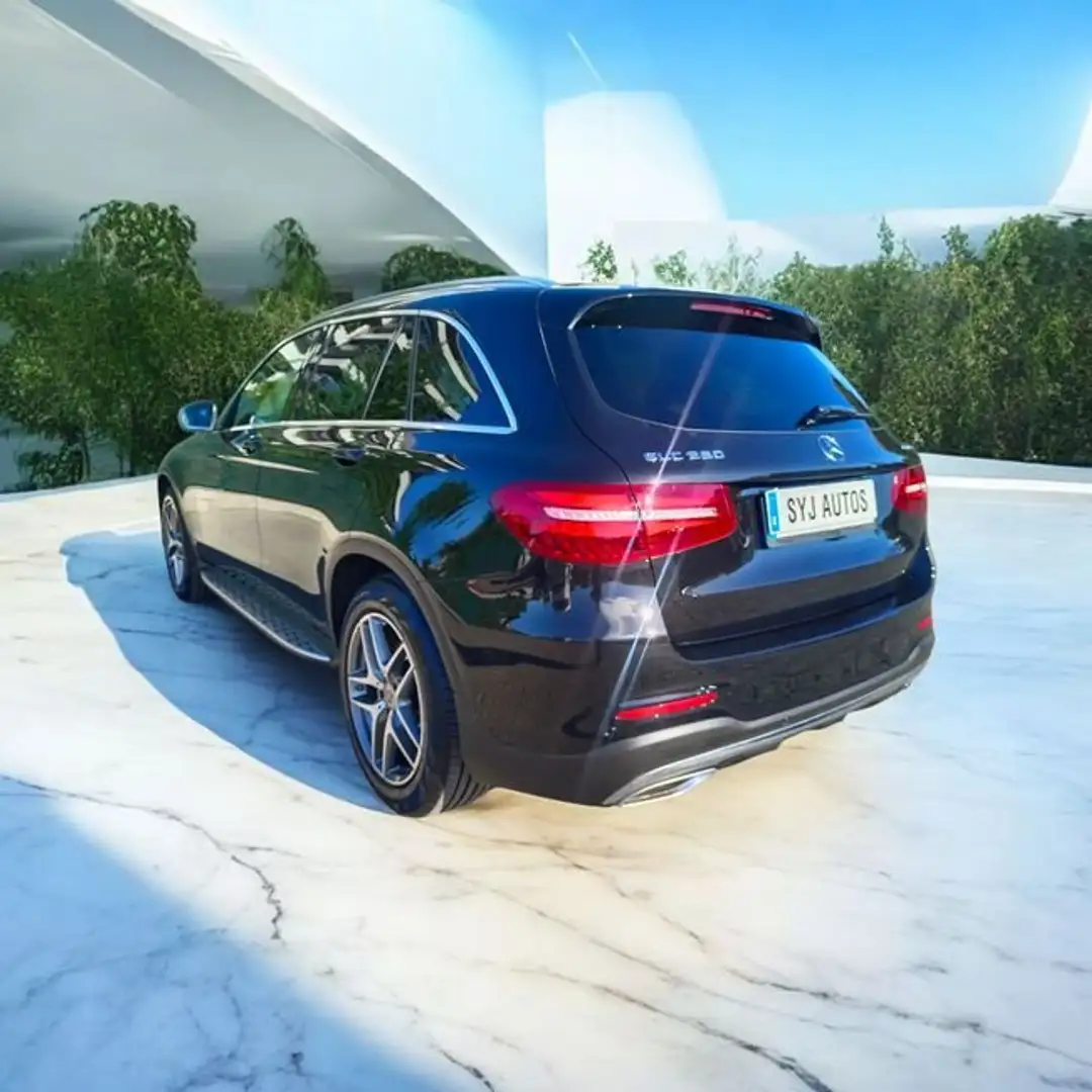 Mercedes-Benz GLC 250 4MATIC Schwarz - 2