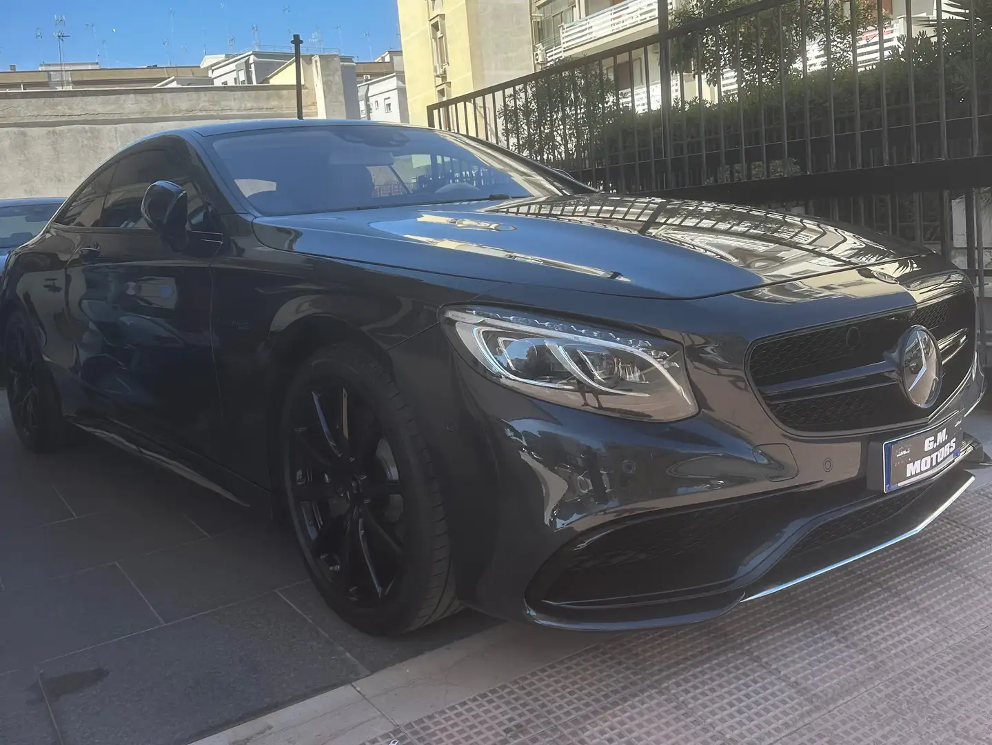 Mercedes-Benz S 63 AMG Nero - 2