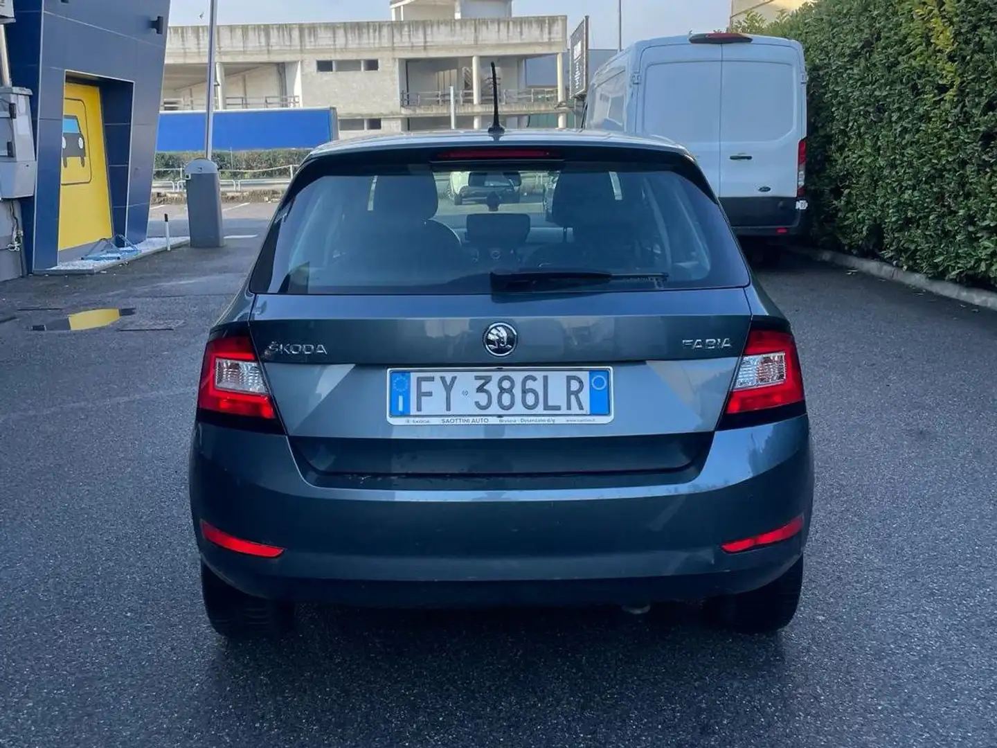 Skoda Fabia Fabia III 2015 Berlina 1.0 mpi Business 60cv my19 Grigio - 2