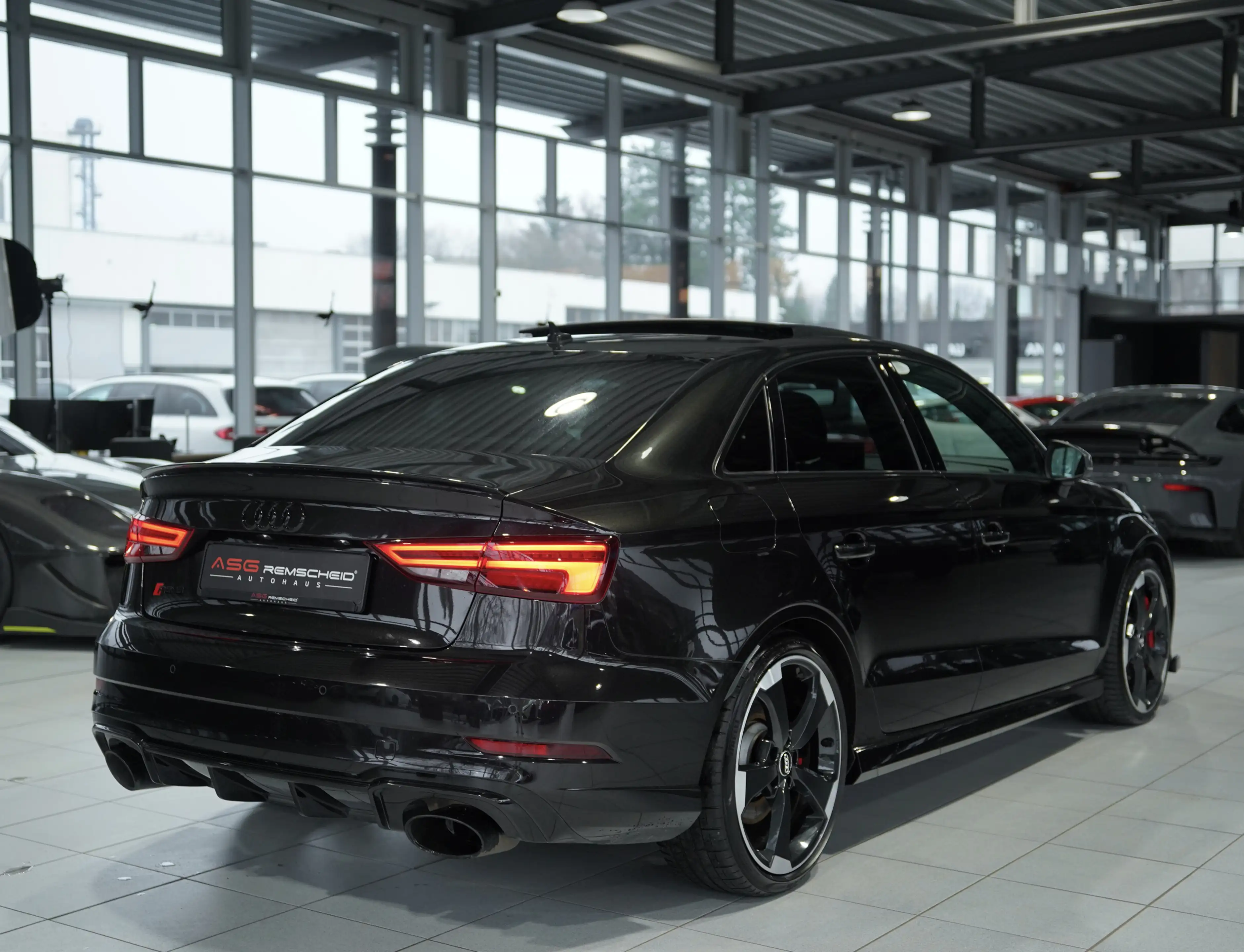 Audi RS3 q. Limousine *B&O *Pano *19 *Virtual *NOOPF — photo 9