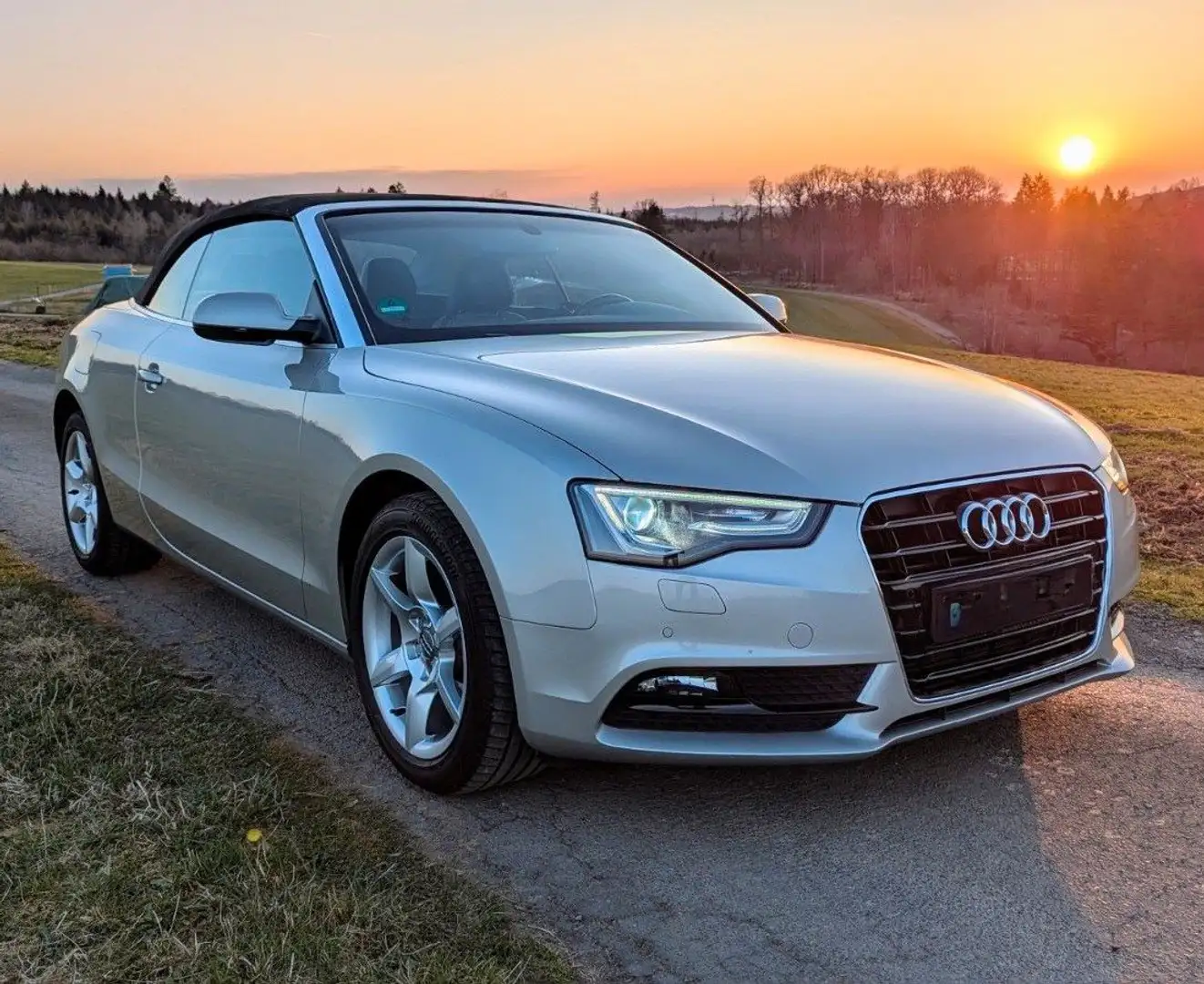 Audi A5 A5 Cabrio Anhängerkuppl. Nackenheiz. DAB+ Navi Silber - 2
