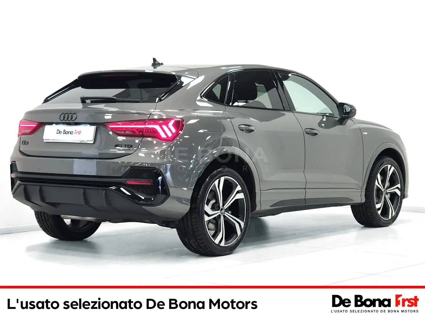 Audi Q3 sportback 40 2.0 tdi identity black quattro 193cv Grau - 2