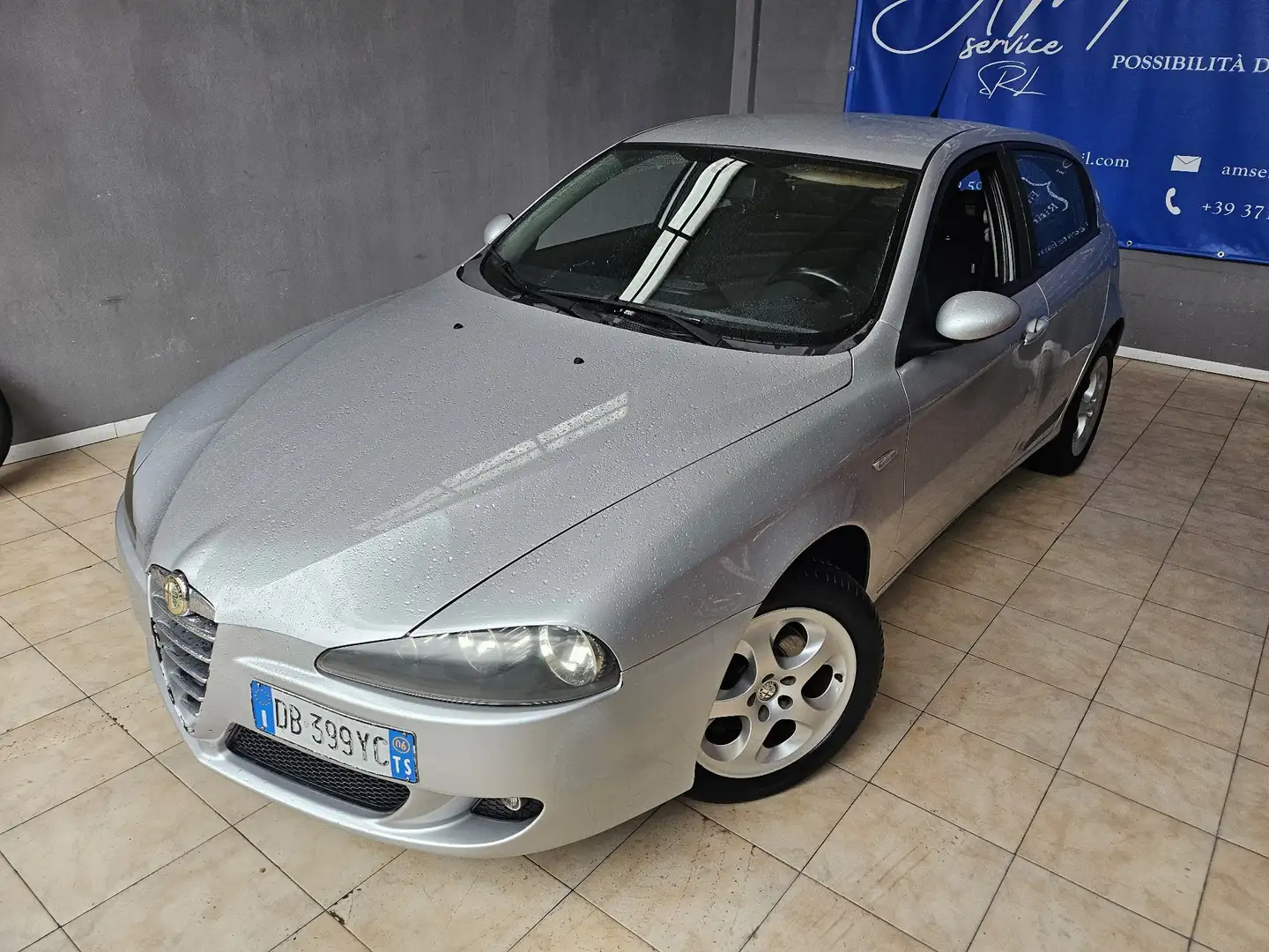 Alfa Romeo 147 147 II 5p 1.9 jtd Exclusive 120cv Gris - 2