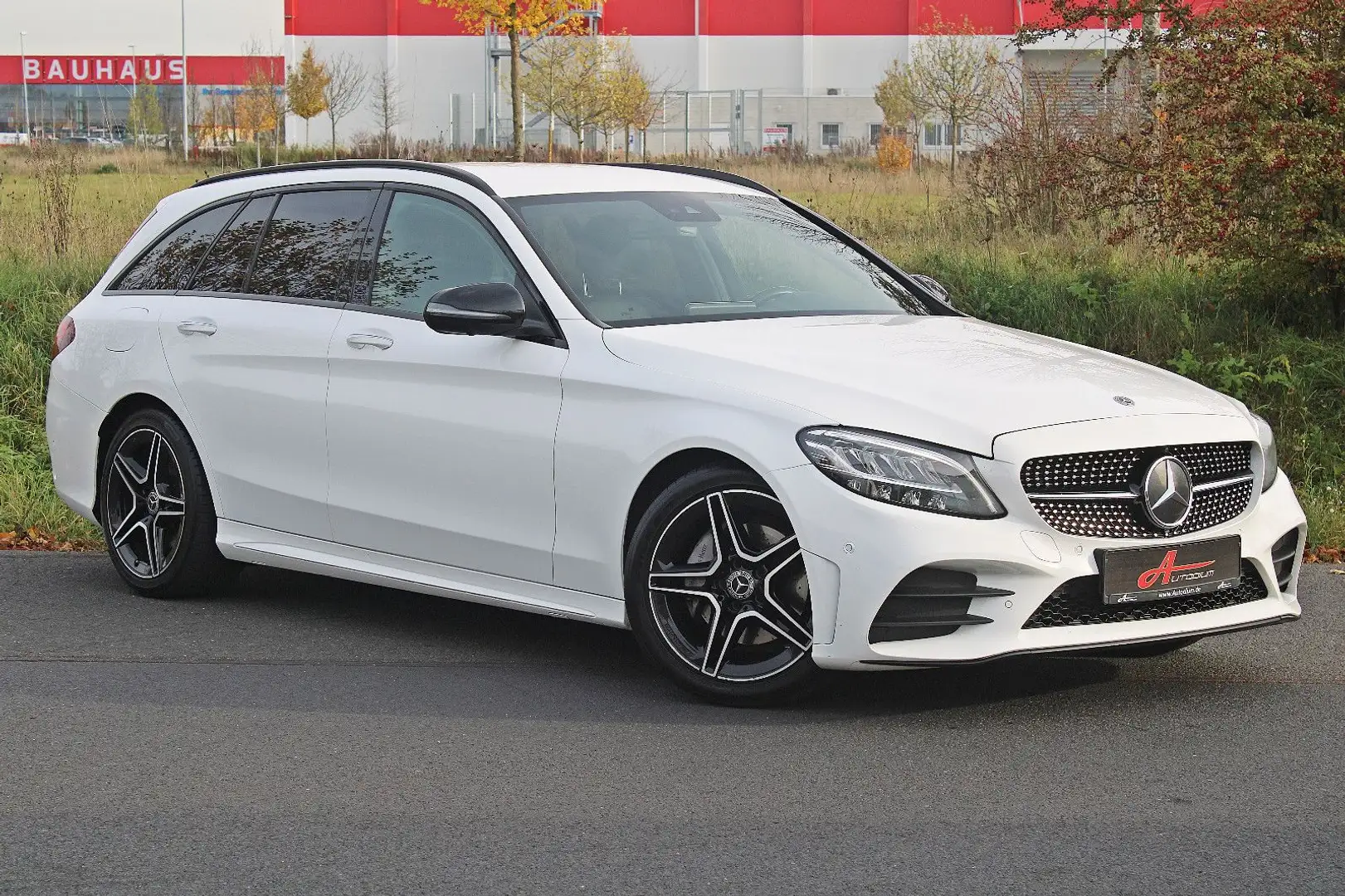 Mercedes-Benz C 220 d *AMG-Line/Night/Distro/360°/1.Hand/Leder* Blanc - 2