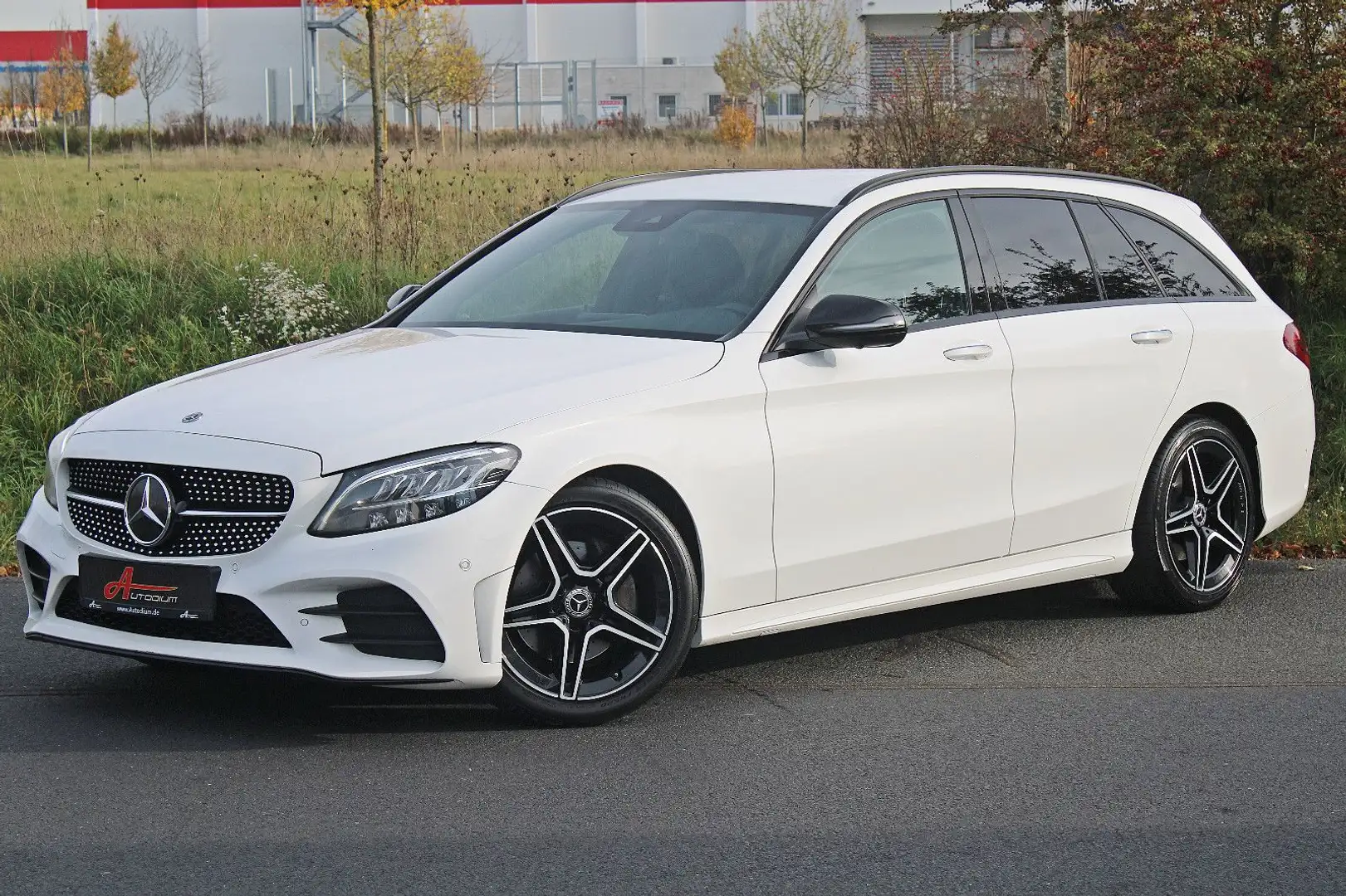 Mercedes-Benz C 220 d *AMG-Line/Night/Distro/360°/1.Hand/Leder* Blanc - 1