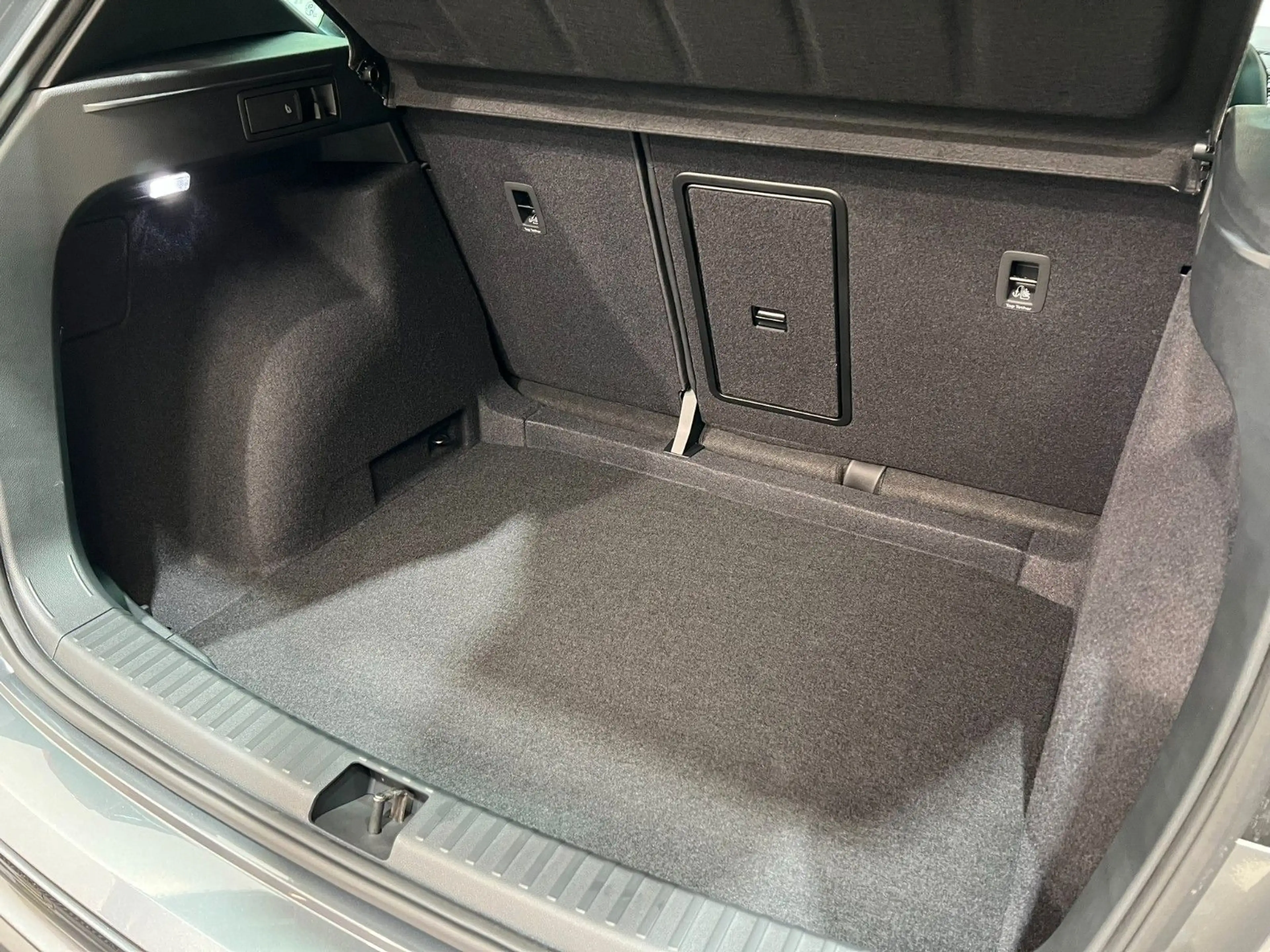 SEAT Ateca 1.5 TSI FR DSG — photo 11