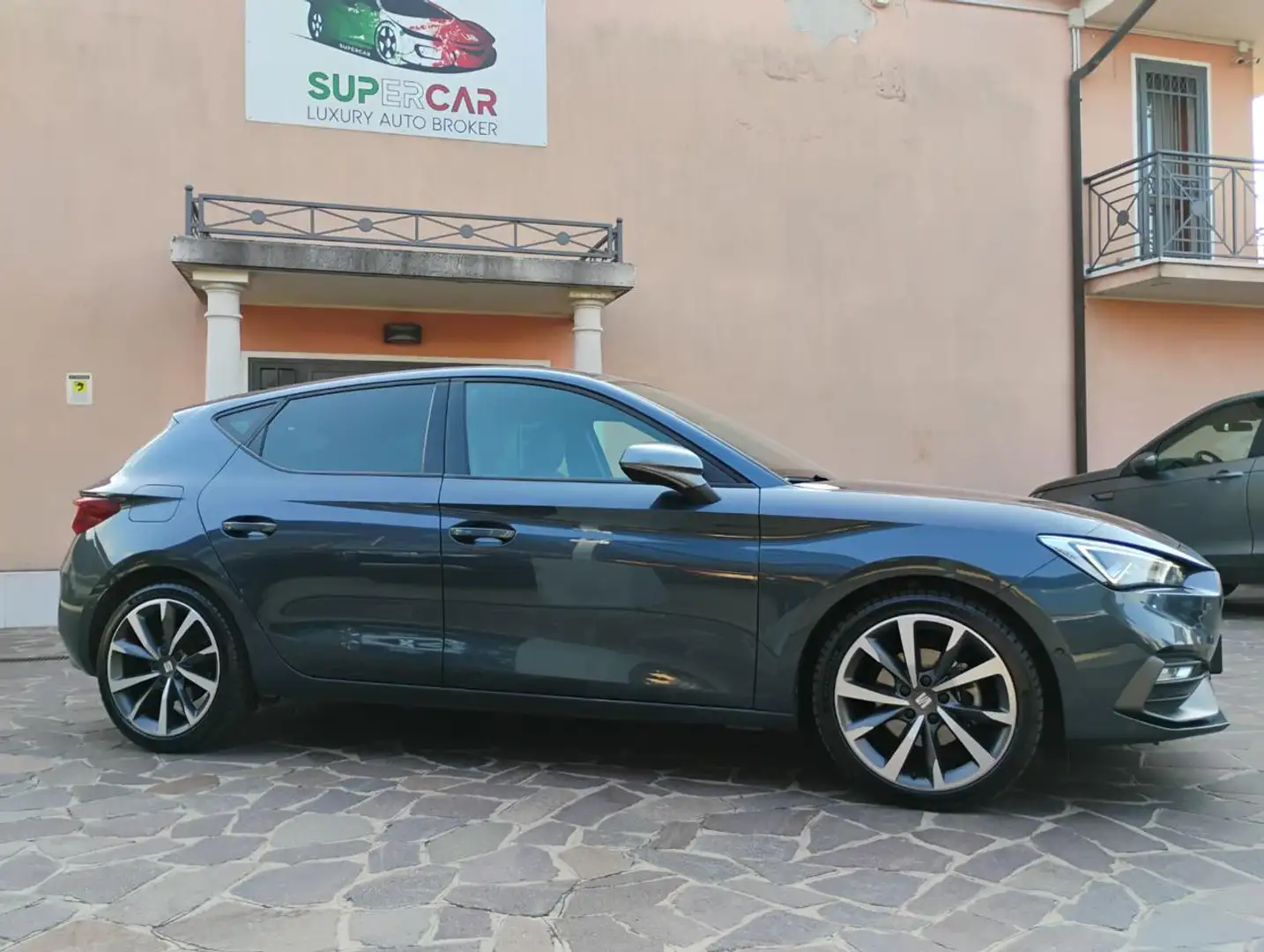 SEAT Leon 2.0 TDI 150 CV DSG FR Grigio - 2