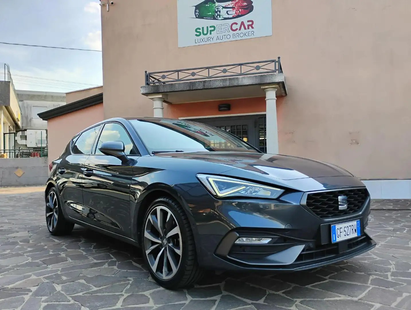 SEAT Leon 2.0 TDI 150 CV DSG FR Grigio - 1
