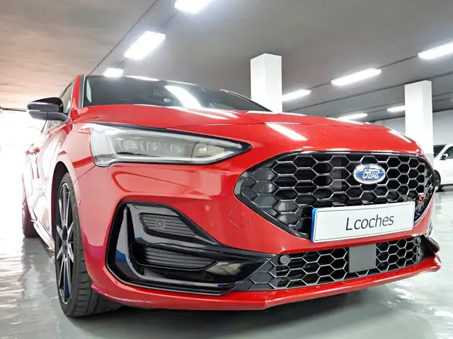 Ford Focus view 6