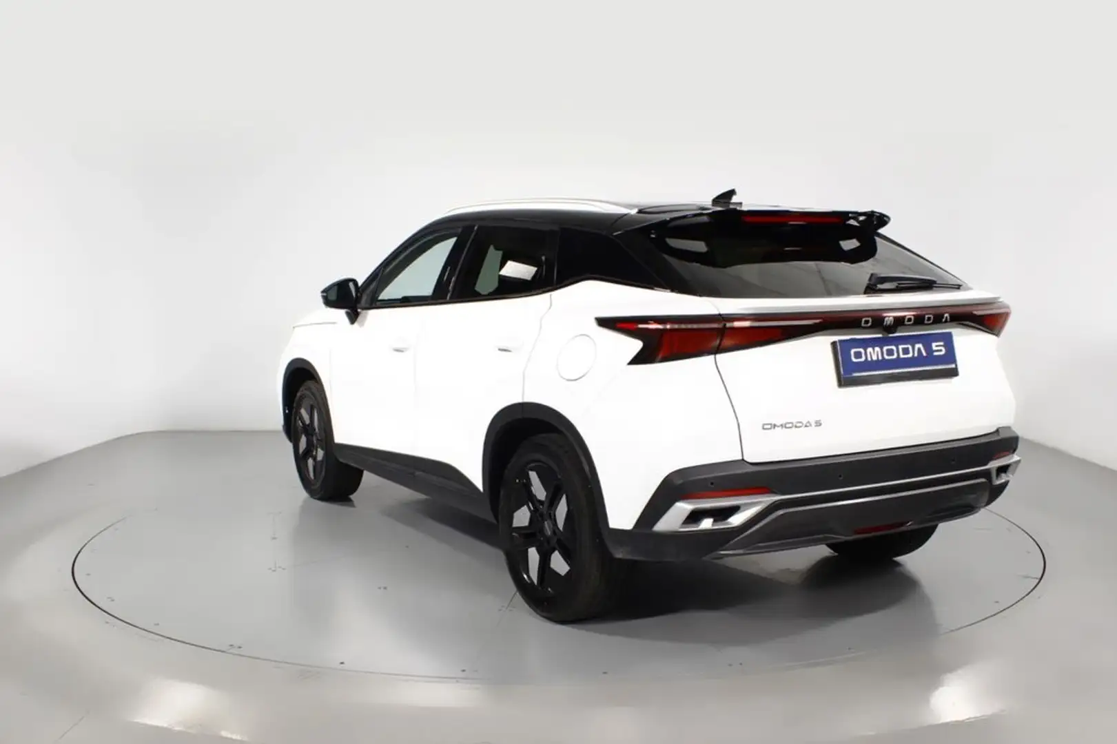 Omoda 5 1.6 T-GDI 108KW PREMIUM DCT P Blanco - 2