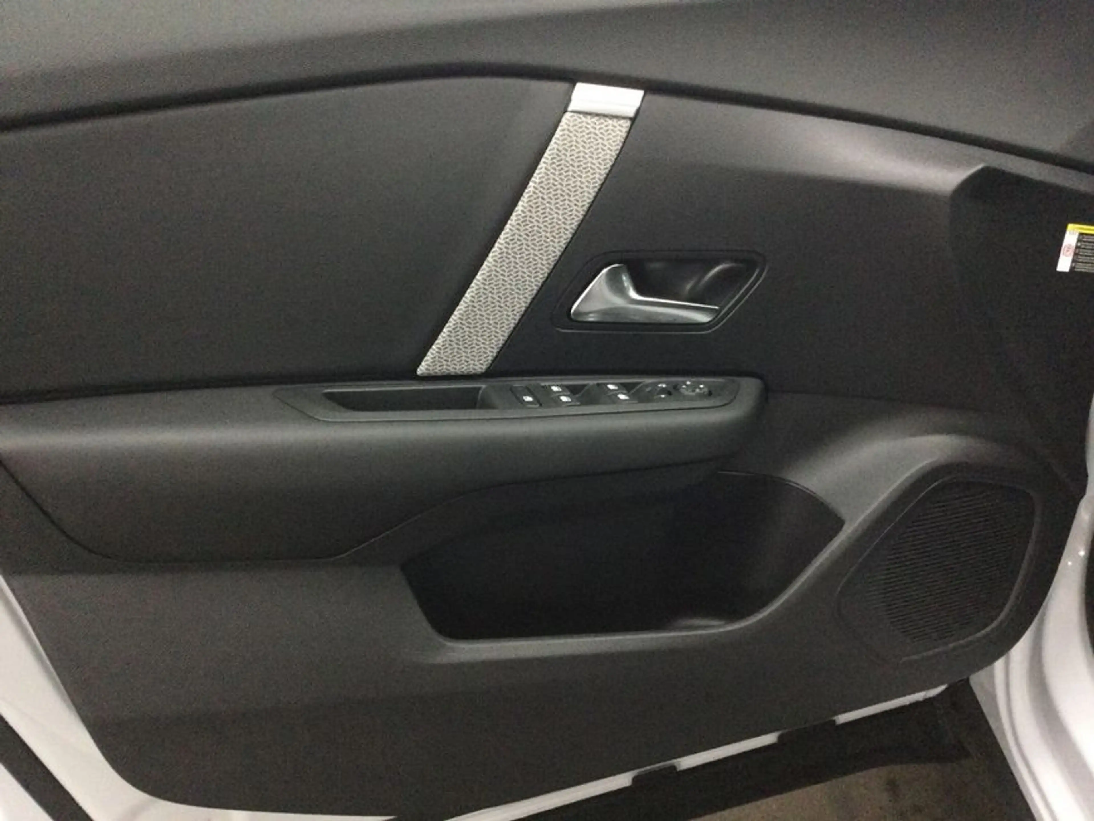 Citroen C4 X PureTech 130 Stop&Start EAT8 MAX 96 kW, 4-tür — photo 12