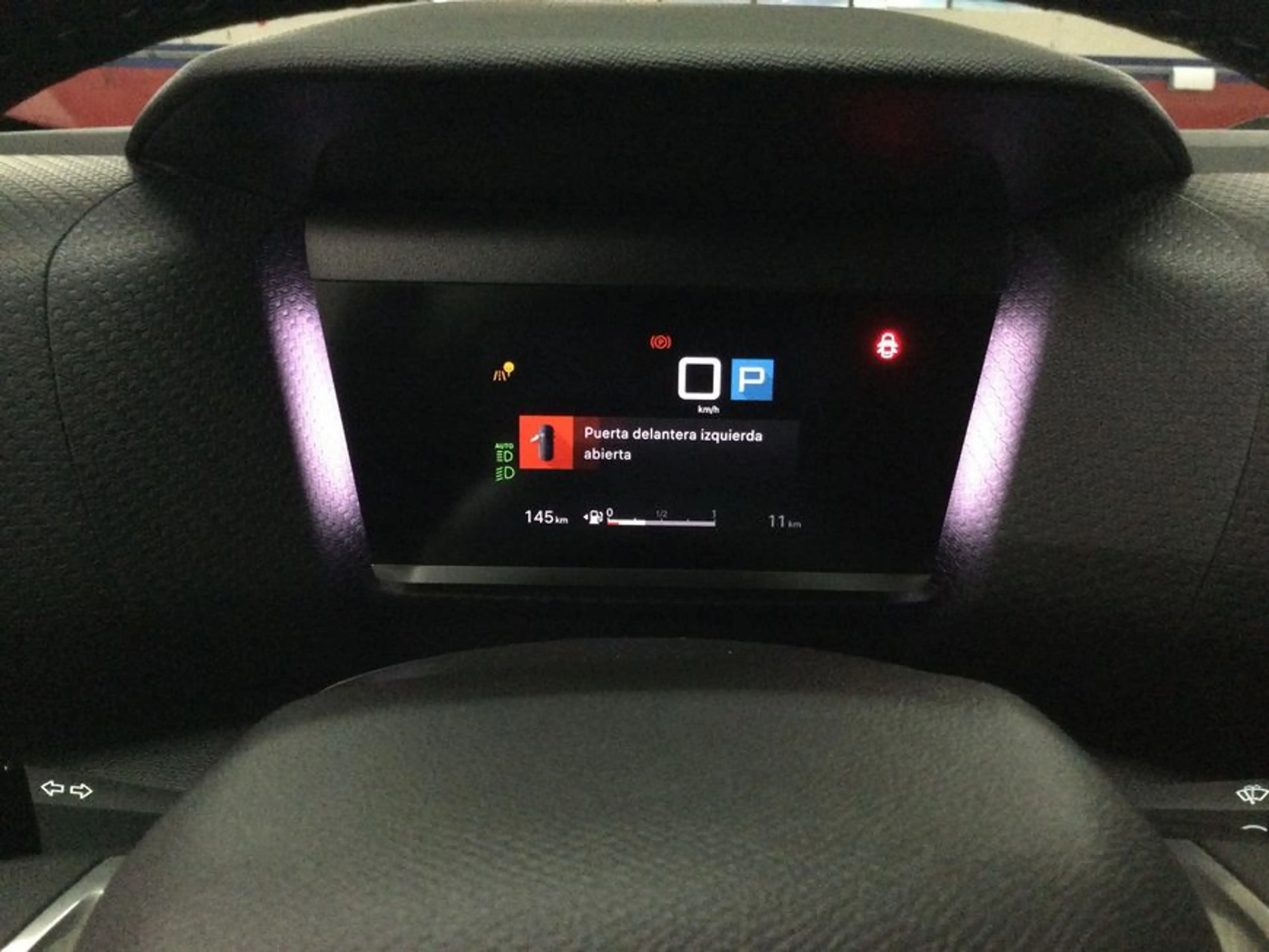Citroen C4 X PureTech 130 Stop&Start EAT8 MAX 96 kW, 4-tür — photo 10