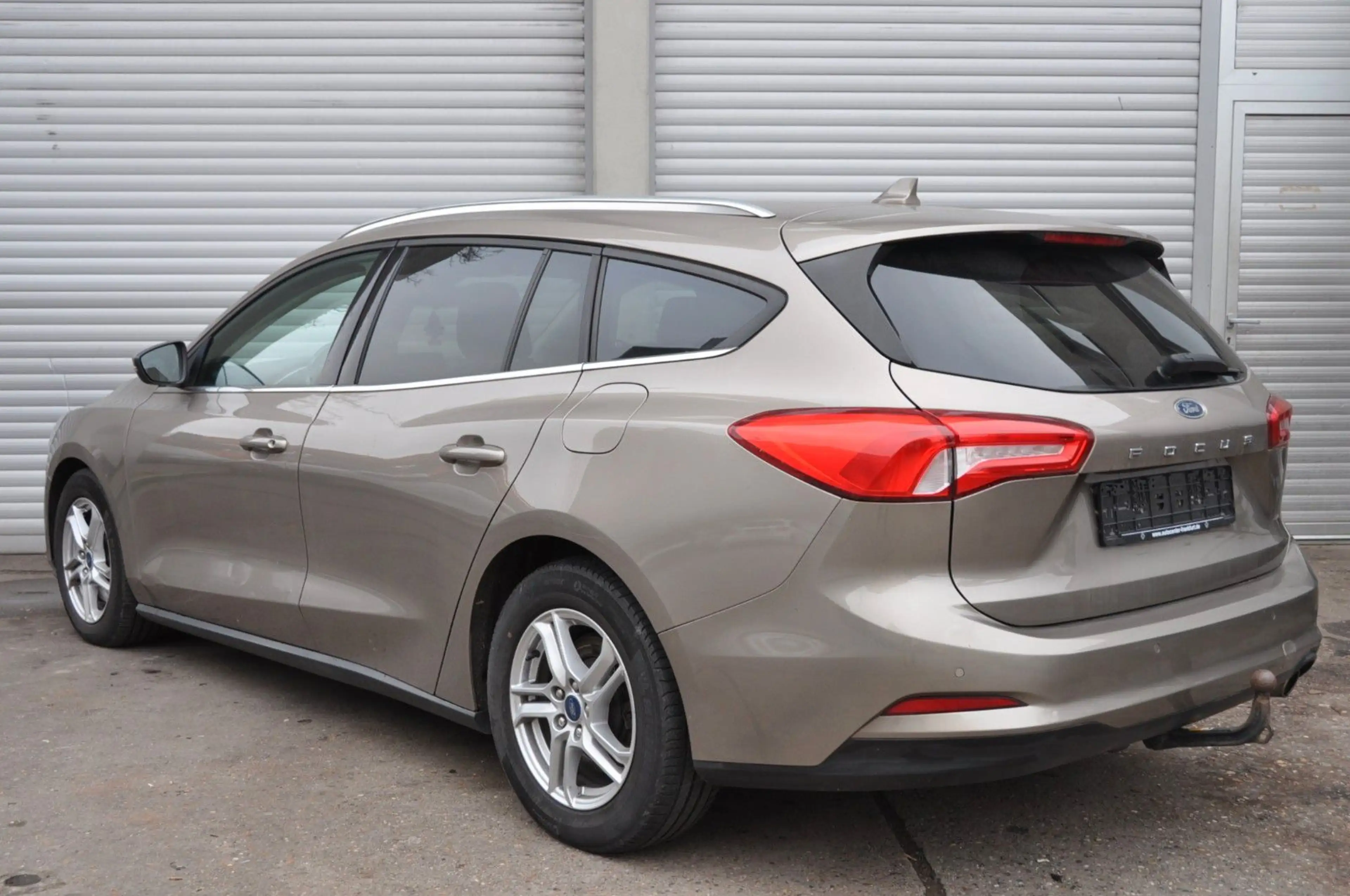 Ford Focus 2,0 tdci Turnier Cool & Connect — photo 3