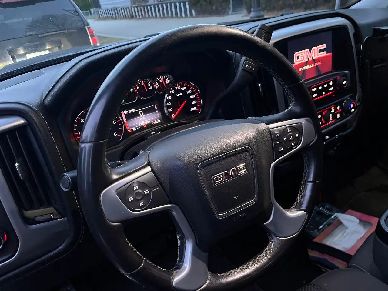 GMC Sierra 1500 снимка GMC Sierra 1500
