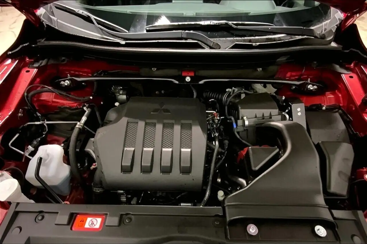 Mitsubishi Eclipse Cross снимка Mitsubishi Eclipse Cross