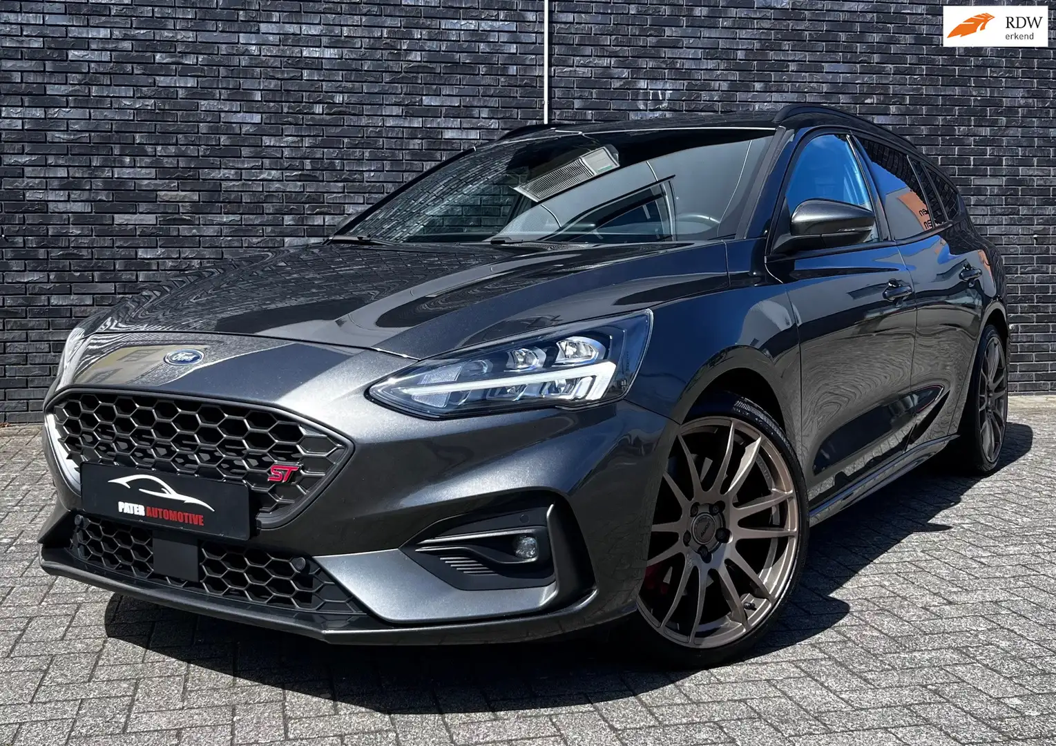 Ford Focus Wagon 2.3 ST-3 PERFORMANCE|Lane Assist|B&O|Dealer Gri - 1