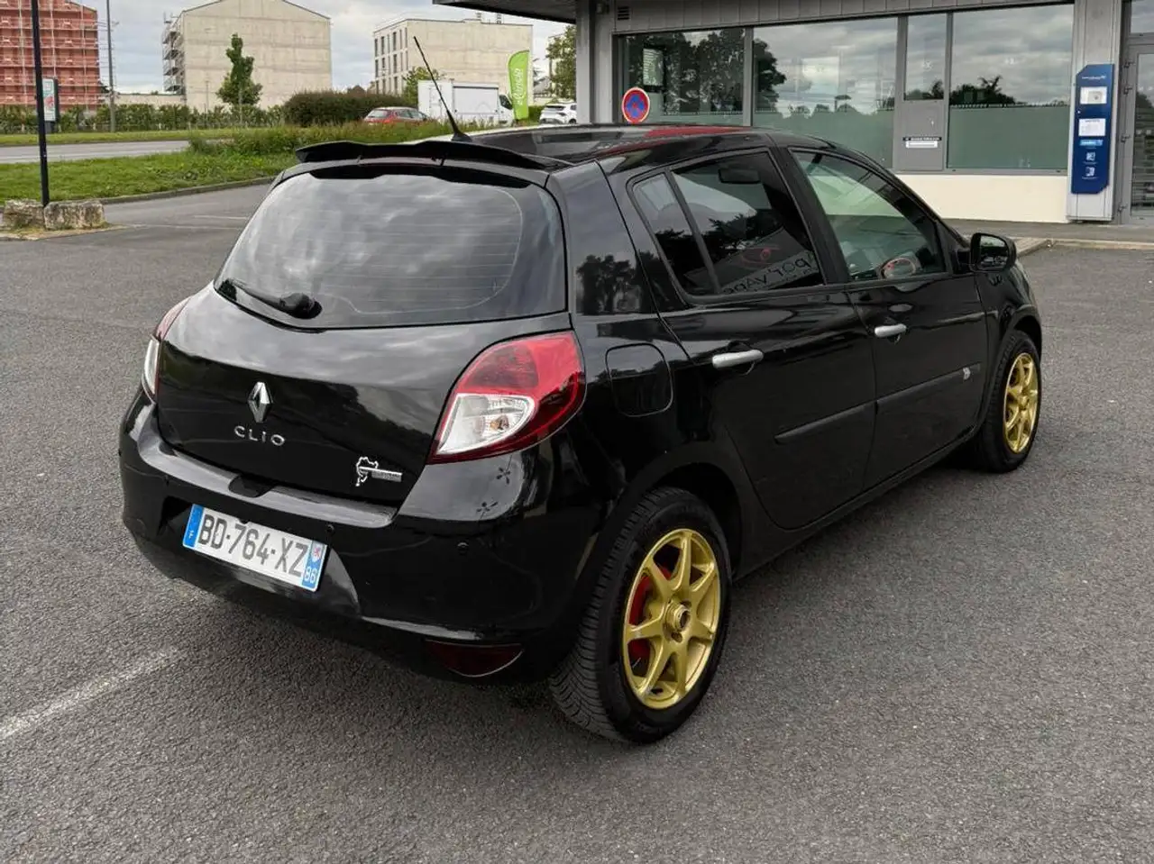 Renault Clio Citadine 5 portes — photo 4
